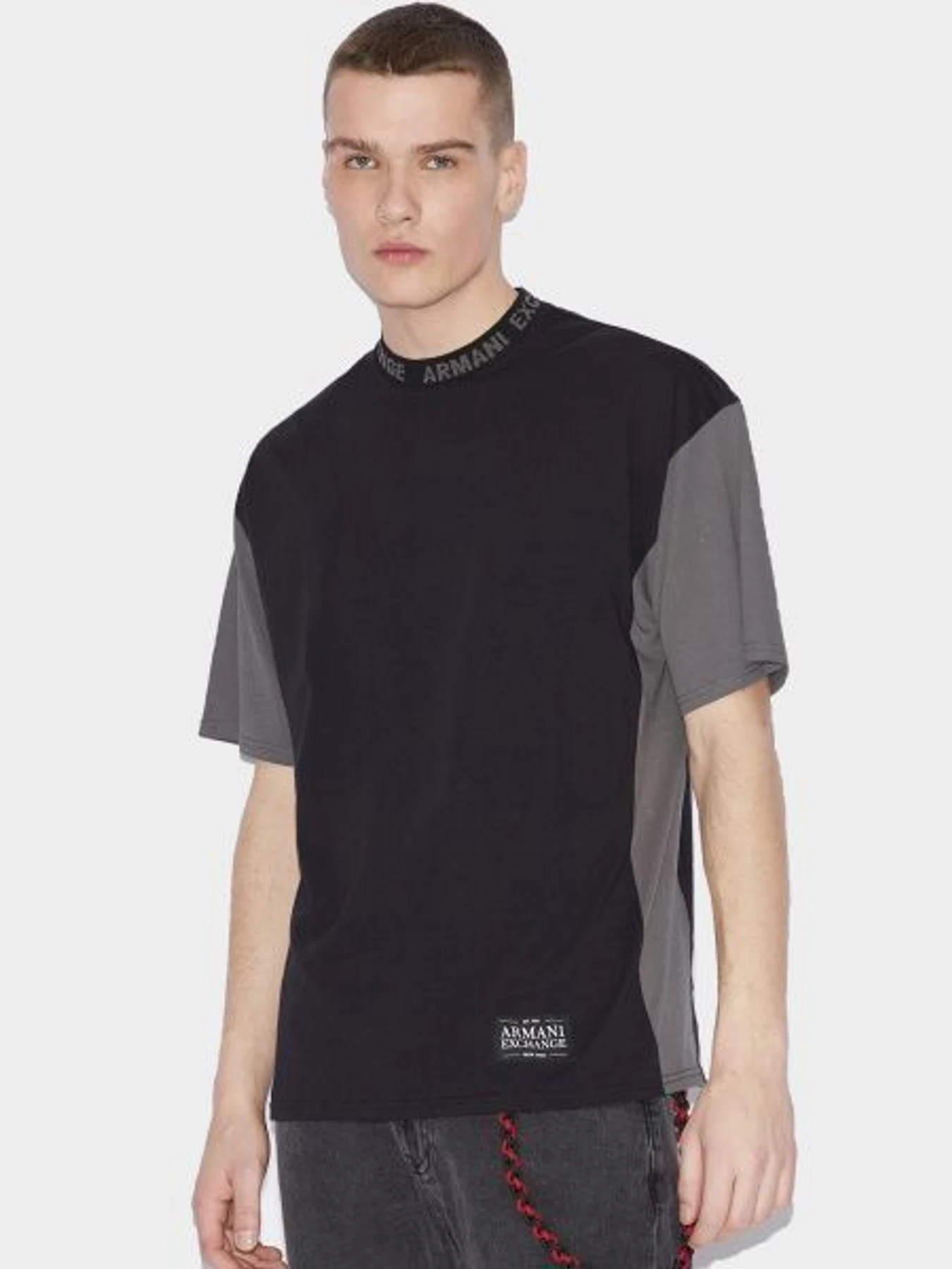 Футболки і поло Armani Exchange модель 3GZM79-ZJH4Z-5561 Футболки і поло Armani Exchange модель 3GZM79-ZJH4Z-5561 Фото