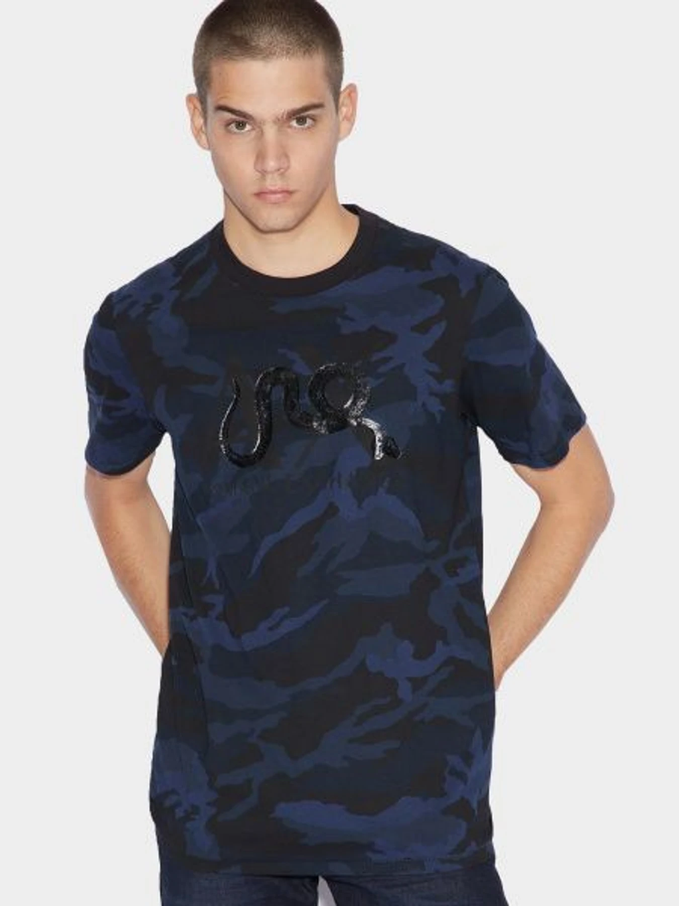 Футболки і поло Armani Exchange модель 3GZTLA-ZJH4Z-6118 Фото