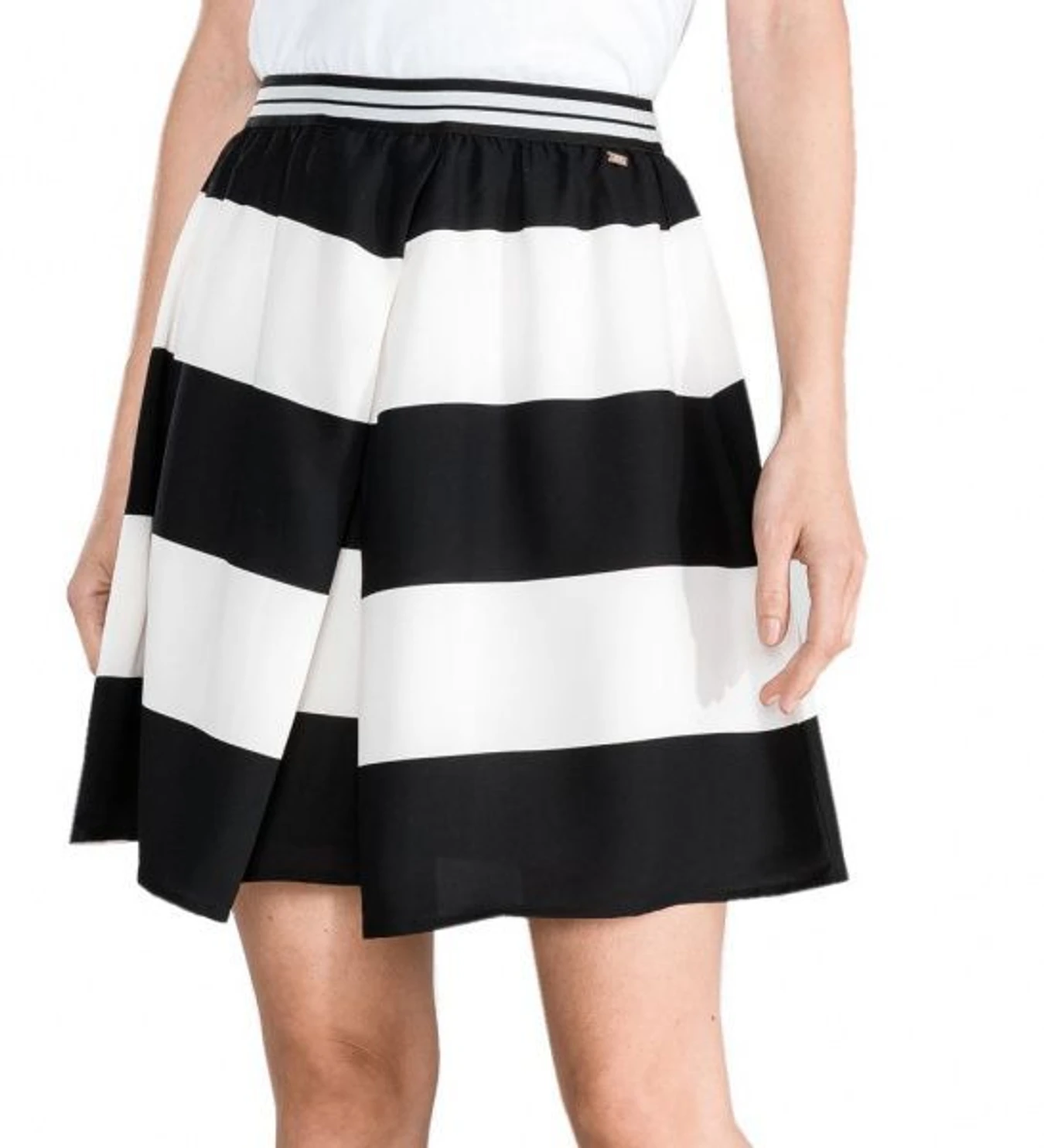 Спідниці Armani Exchange модель 3GYN53-YN34Z-2299 Фото
