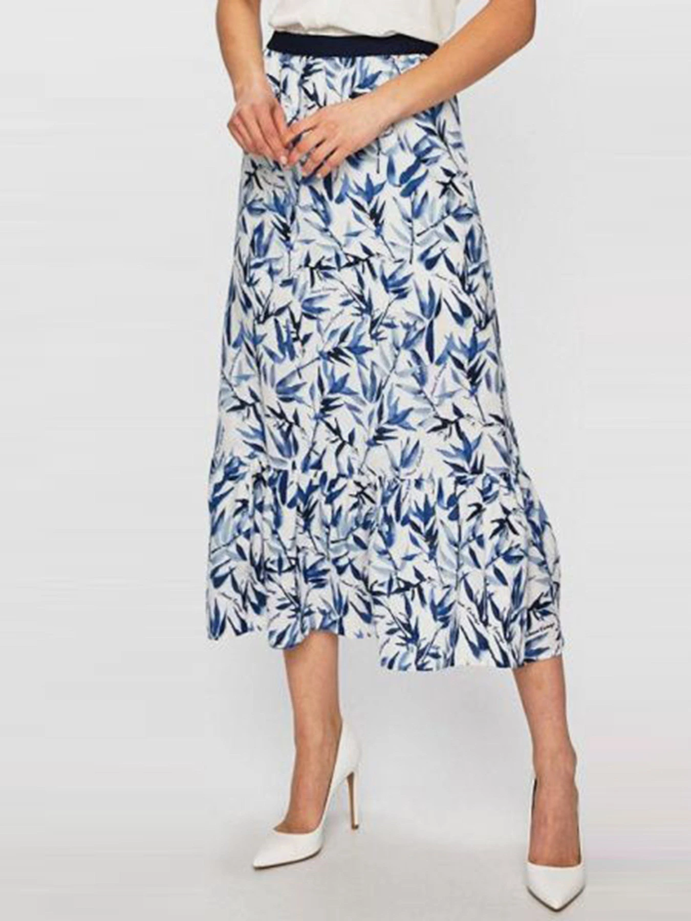 Спідниці Armani Exchange модель 3GYN55-YNS8Z-6190 Фото