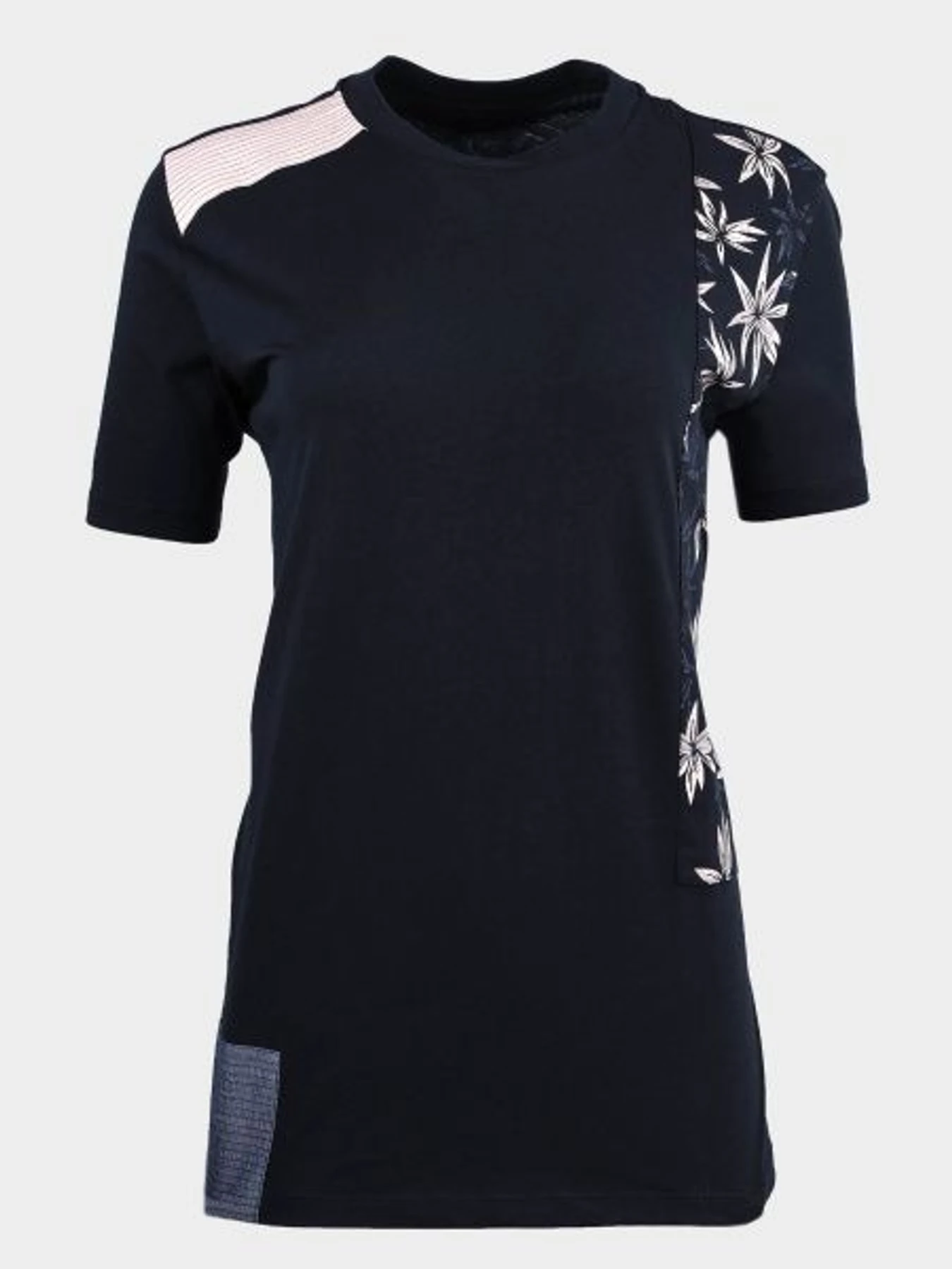 Футболки і поло Armani Exchange модель 3GYTBG-YJG3Z-1583 Фото