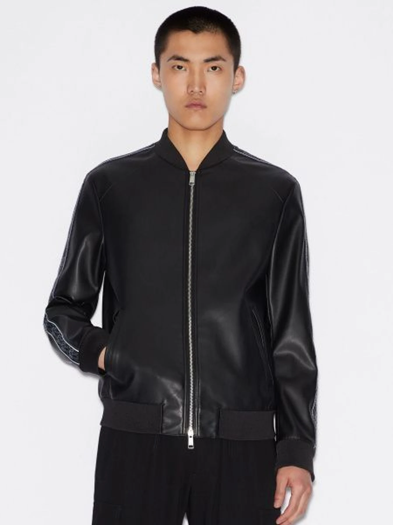 Куртки и дубленки Armani Exchange модель 6GZB58-ZNHWZ-1200 Фото
