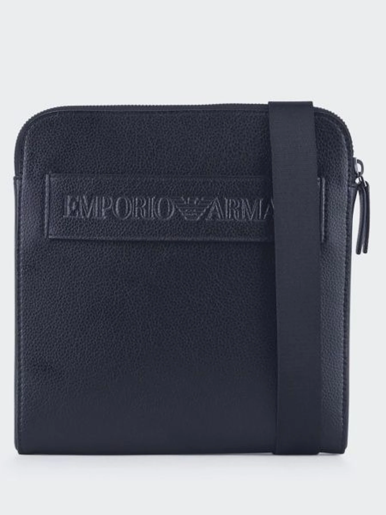 Сумки Emporio Armani модель Y4M218-YSL5J-80033 Сумки Emporio Armani модель Y4M218-YSL5J-80033 Фото