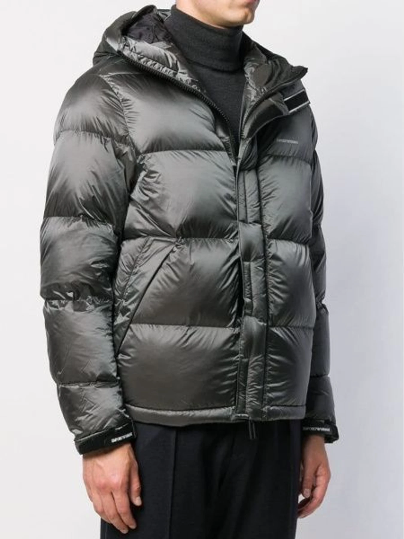 Куртки и дубленки Emporio Armani модель 6G1BQ1-1NIHZ-0656 Фото
