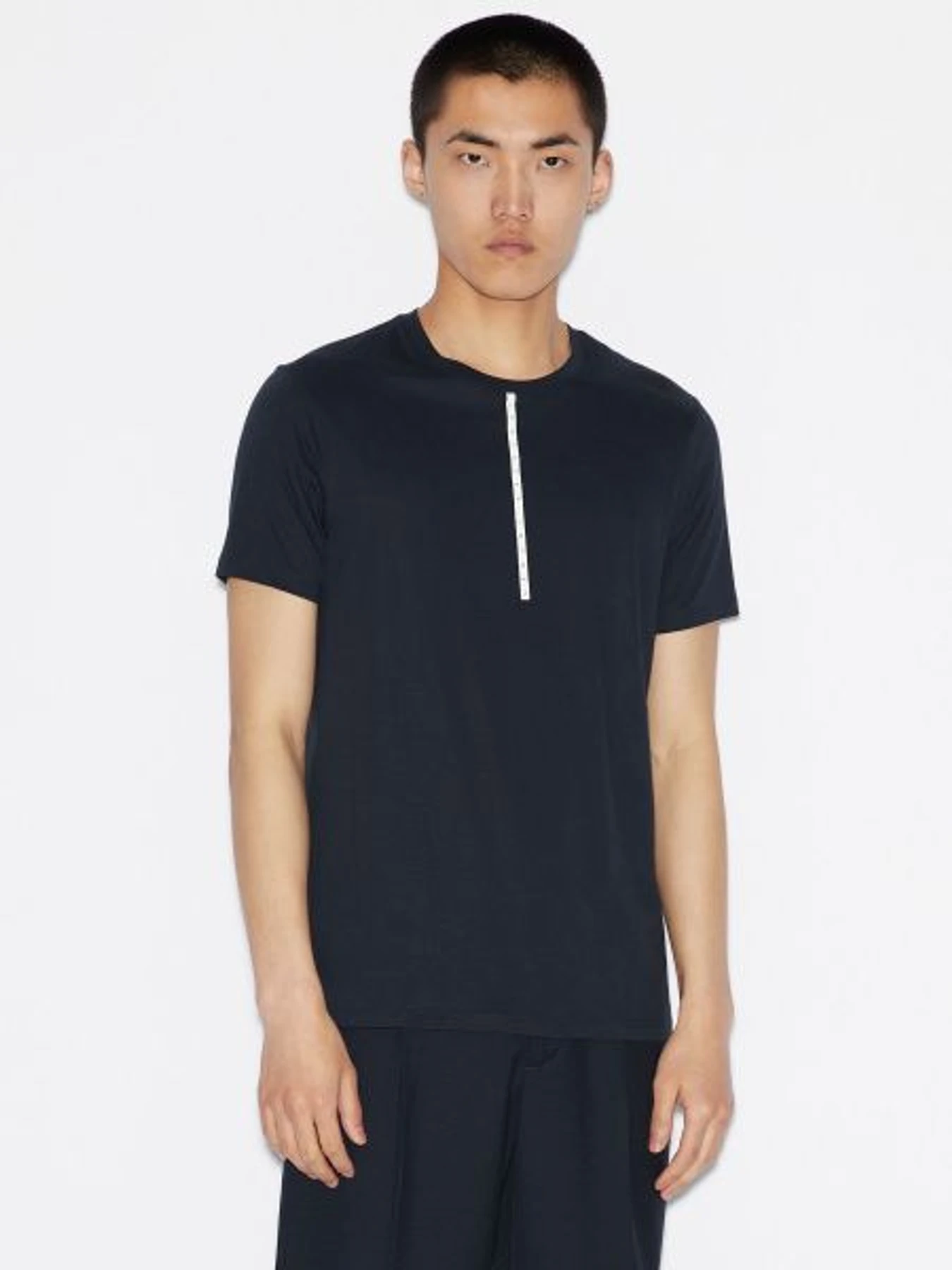 Футболки і поло Armani Exchange модель 6GZTDN-ZJA5Z-1510 Футболки і поло Armani Exchange модель 6GZTDN-ZJA5Z-1510 Фото