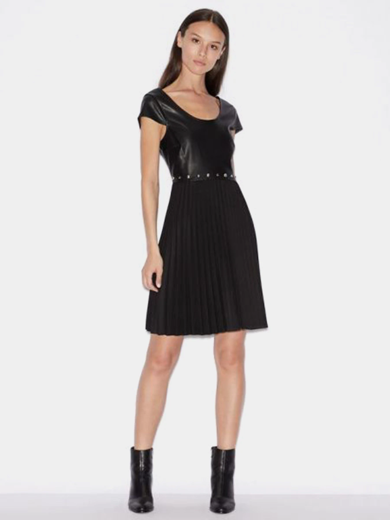 Сукні Armani Exchange модель 6GYA42-YNQQZ-1200 Фото