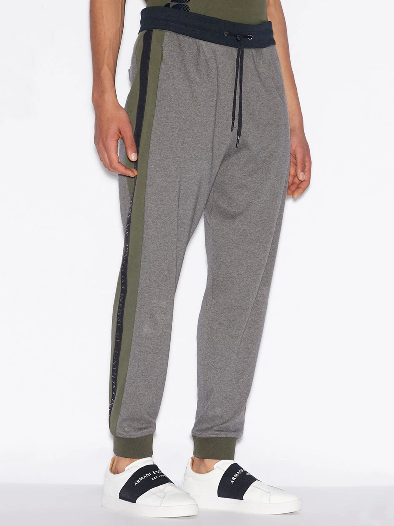 Брюки Armani Exchange модель 6GZP94-ZJ1UZ-4974 Фото