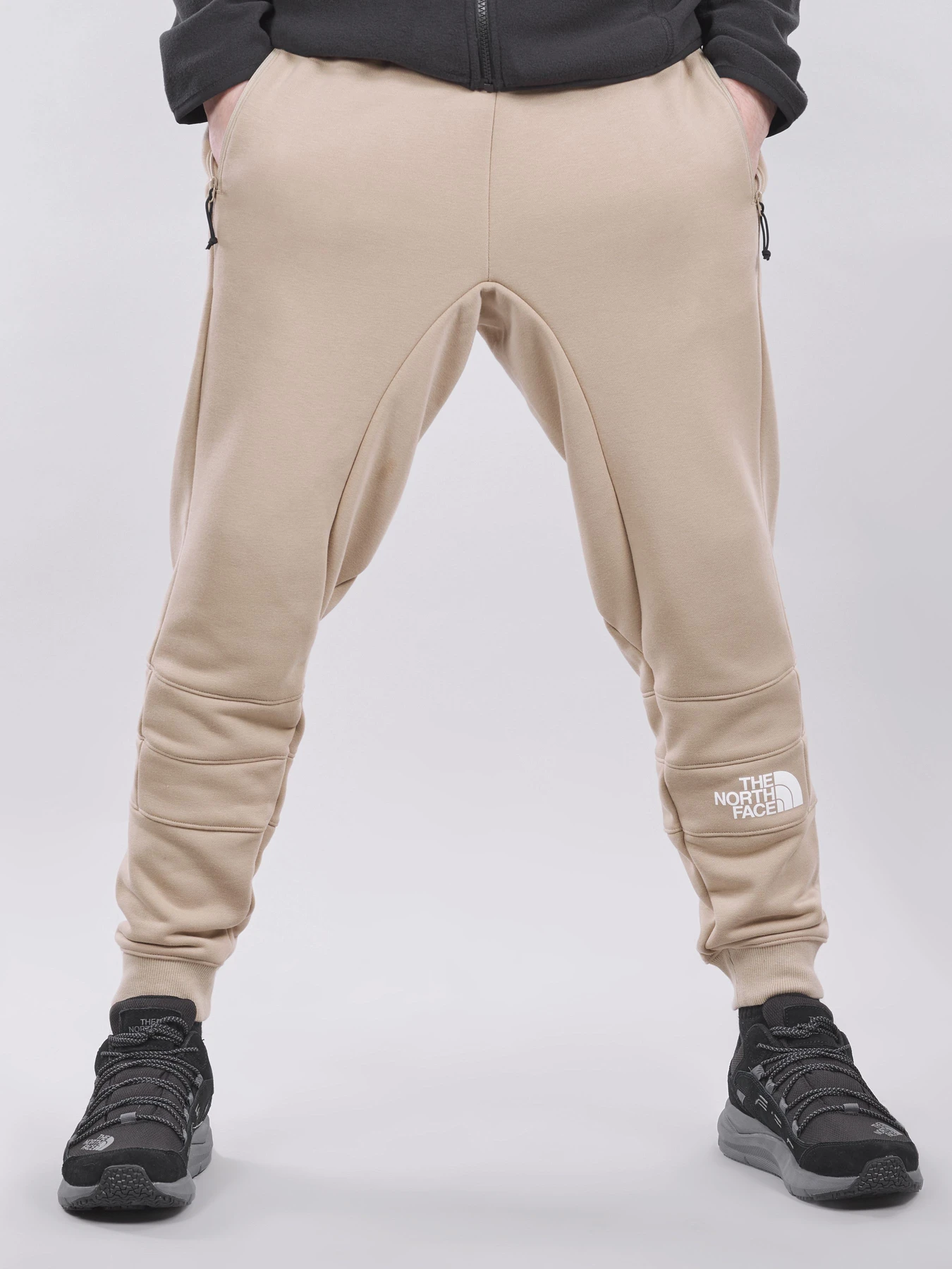 Брюки The North Face модель NF0A3RYEZDL1 Фото