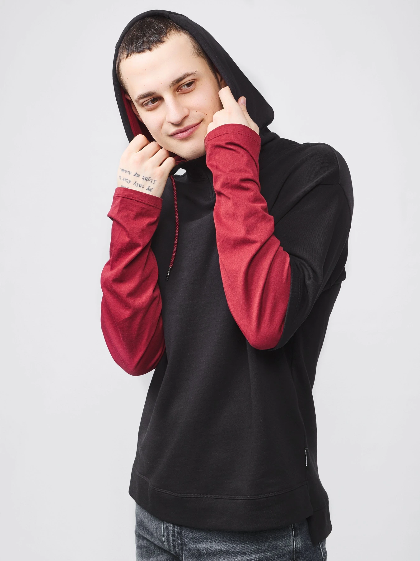 Худи и свитшоты Armani Exchange модель 3HZMFF-ZJBAZ-6243 Фото