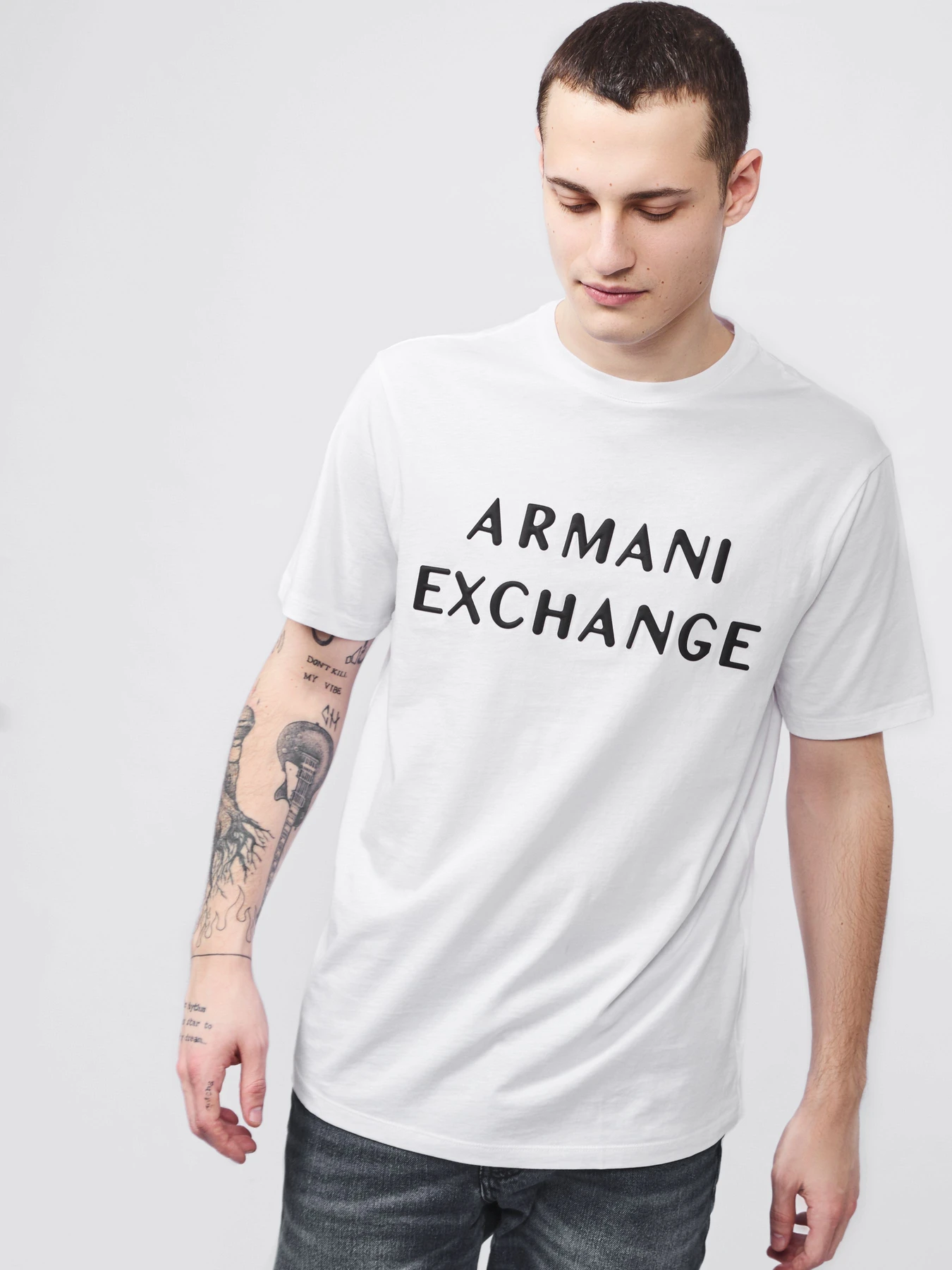 Футболки і поло Armani Exchange модель 3HZTFA-ZJH4Z-1100 Фото