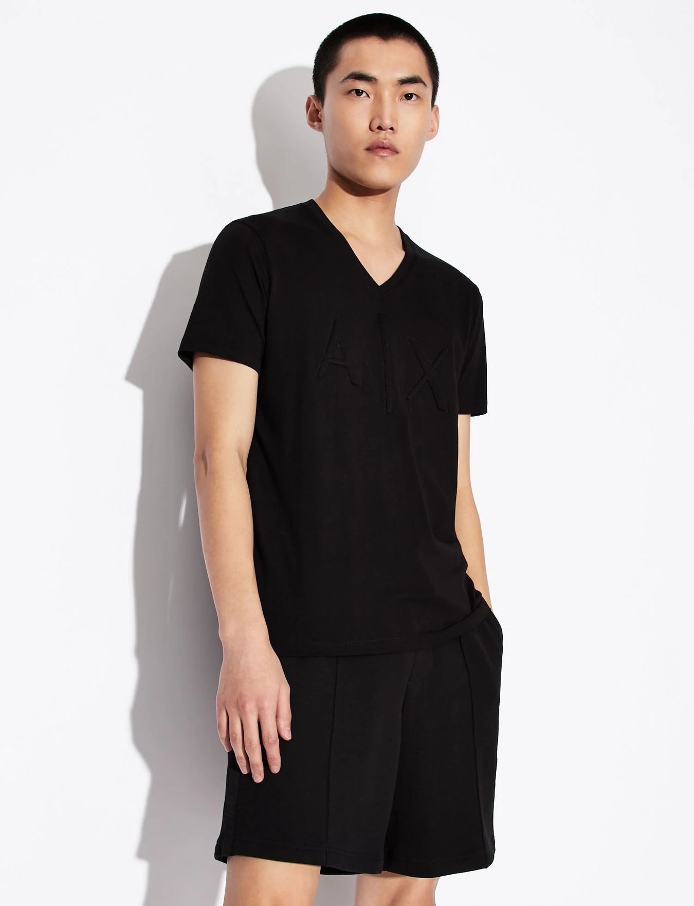 Футболки і поло Armani Exchange модель 3HZTFG-ZJH4Z-1200 Футболки і поло Armani Exchange модель 3HZTFG-ZJH4Z-1200 Фото