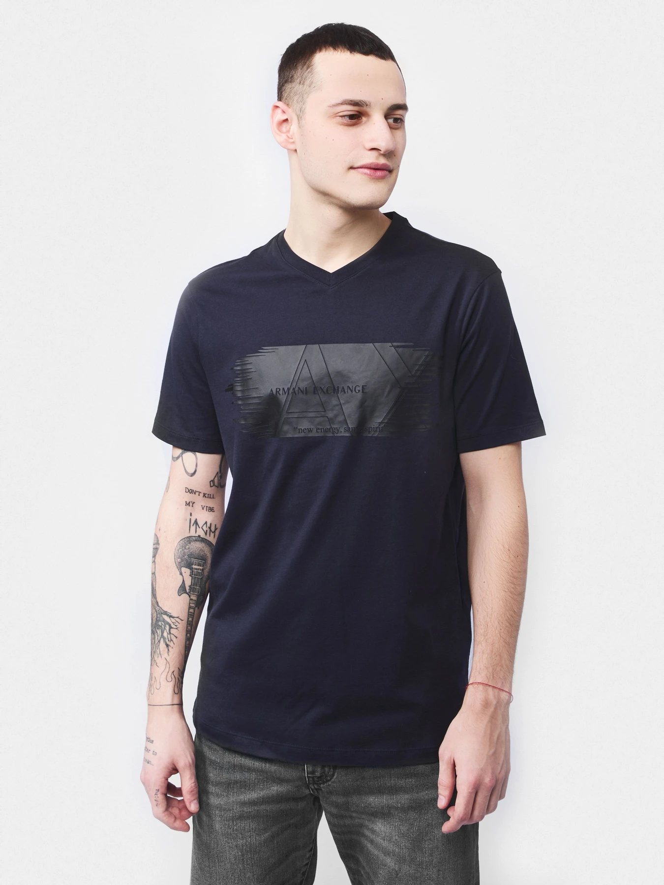 Футболки і поло Armani Exchange модель 3HZTFP-ZJBVZ-1510 Фото