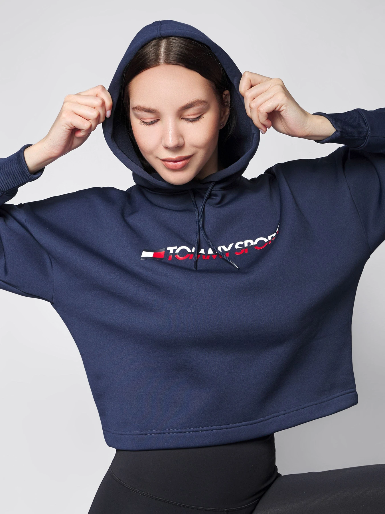 Худи и свитшоты Tommy Hilfiger модель S10S100360-CBK Фото