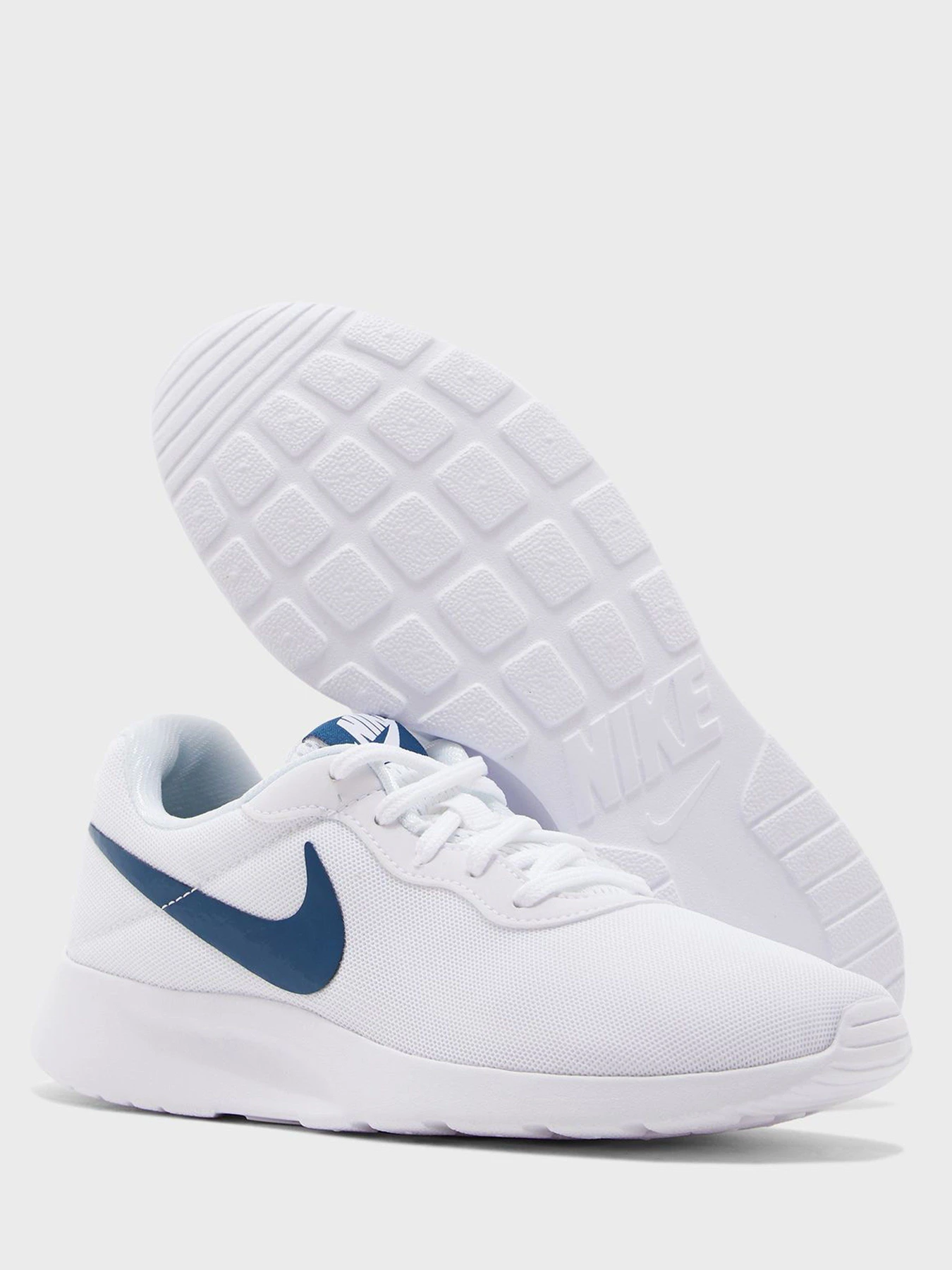 Кроссовки NIKE Tanjun модель 812655-108 Фото