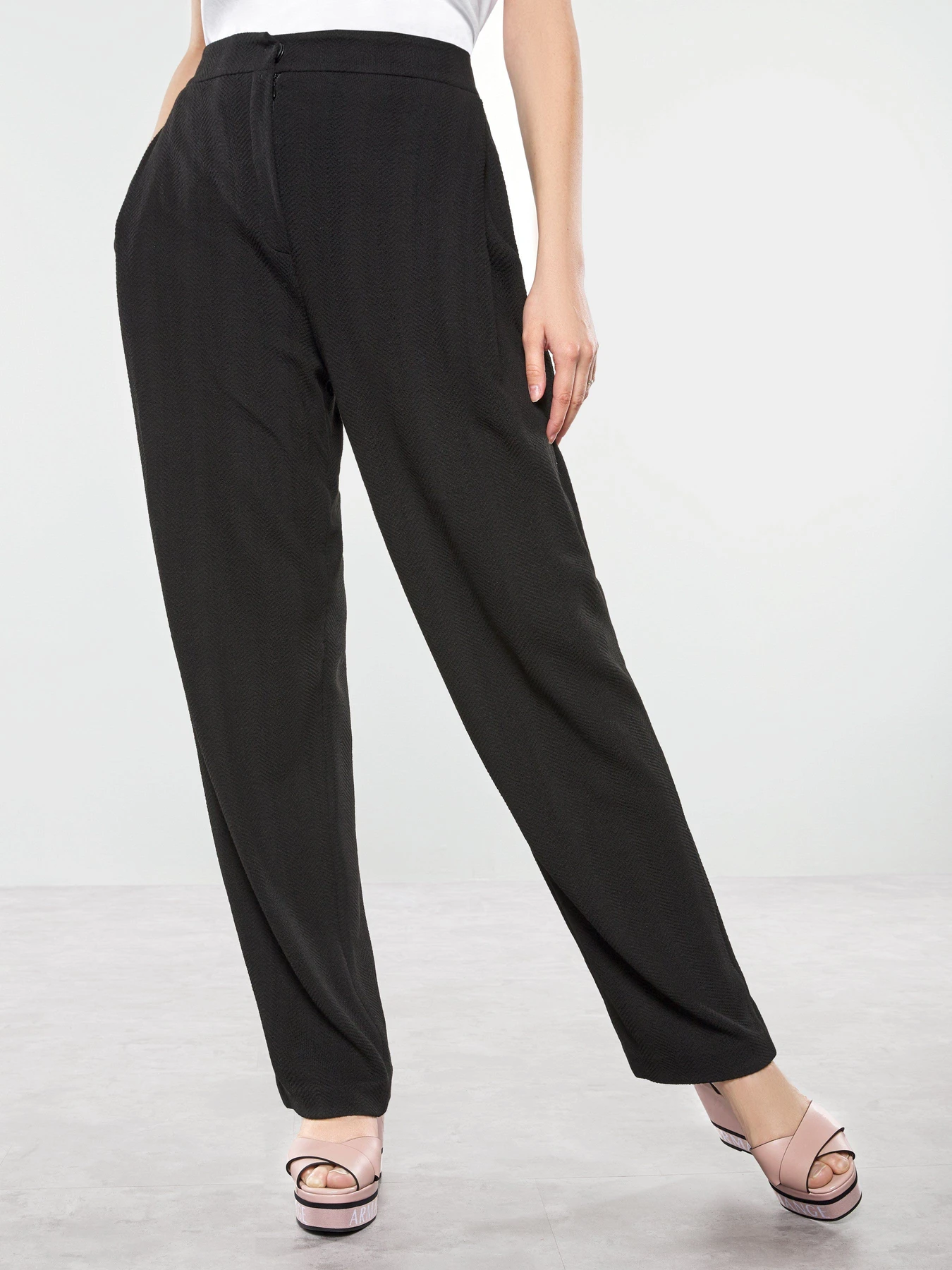 Брюки Emporio Armani модель 3H2P8F-2J83Z-0999 Фото