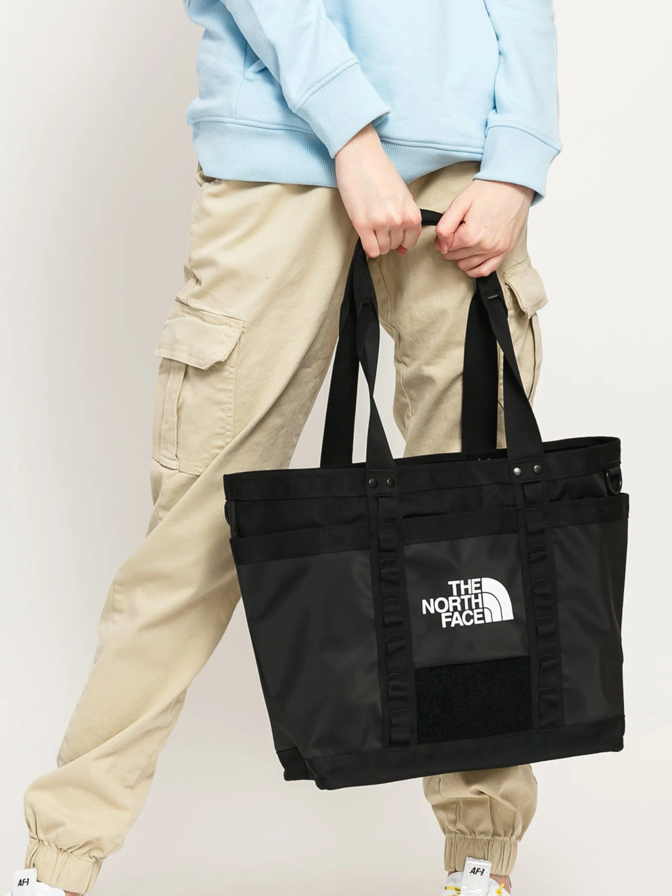 Сумки The North Face Utility Note модель NF0A3KZUKX71 Фото