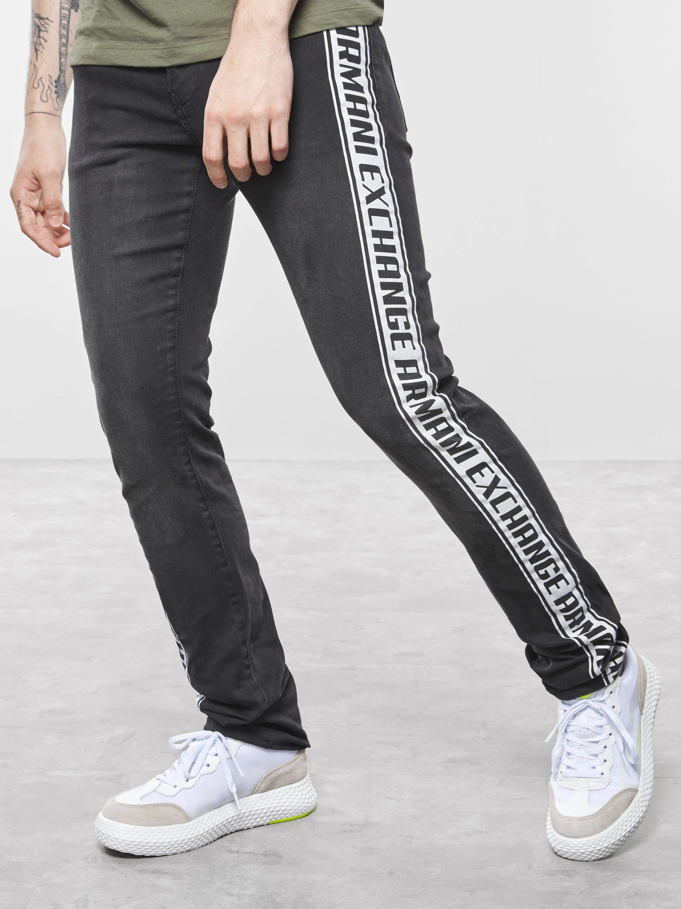 Джинси Armani Exchange Slim модель 3HZJ13-Z2K5Z-0204 Фото