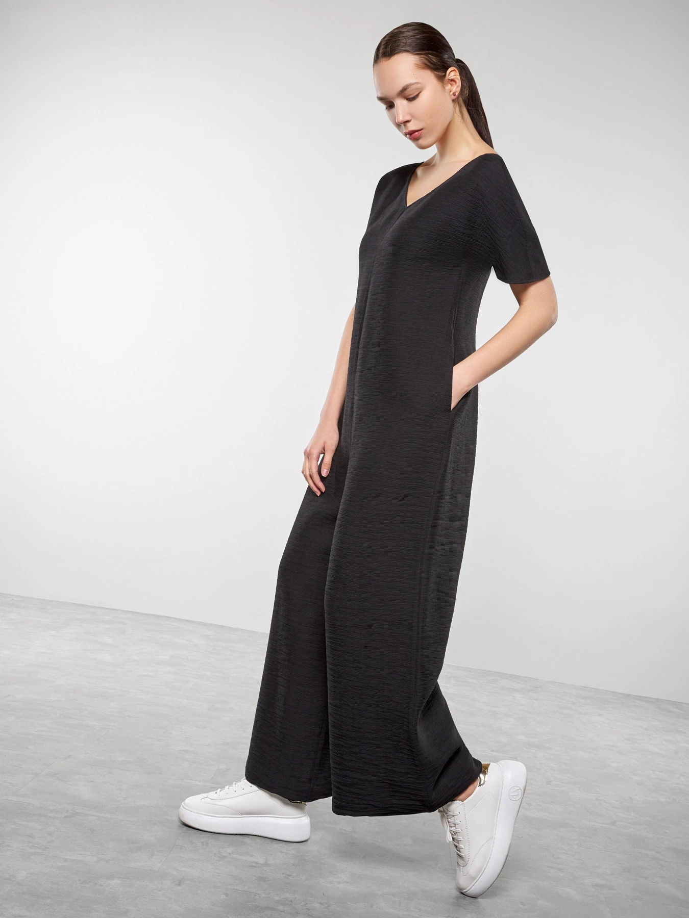 Комбінезони Emporio Armani модель 3H2D63-2NXHZ-0999 Комбінезони Emporio Armani модель 3H2D63-2NXHZ-0999 Фото