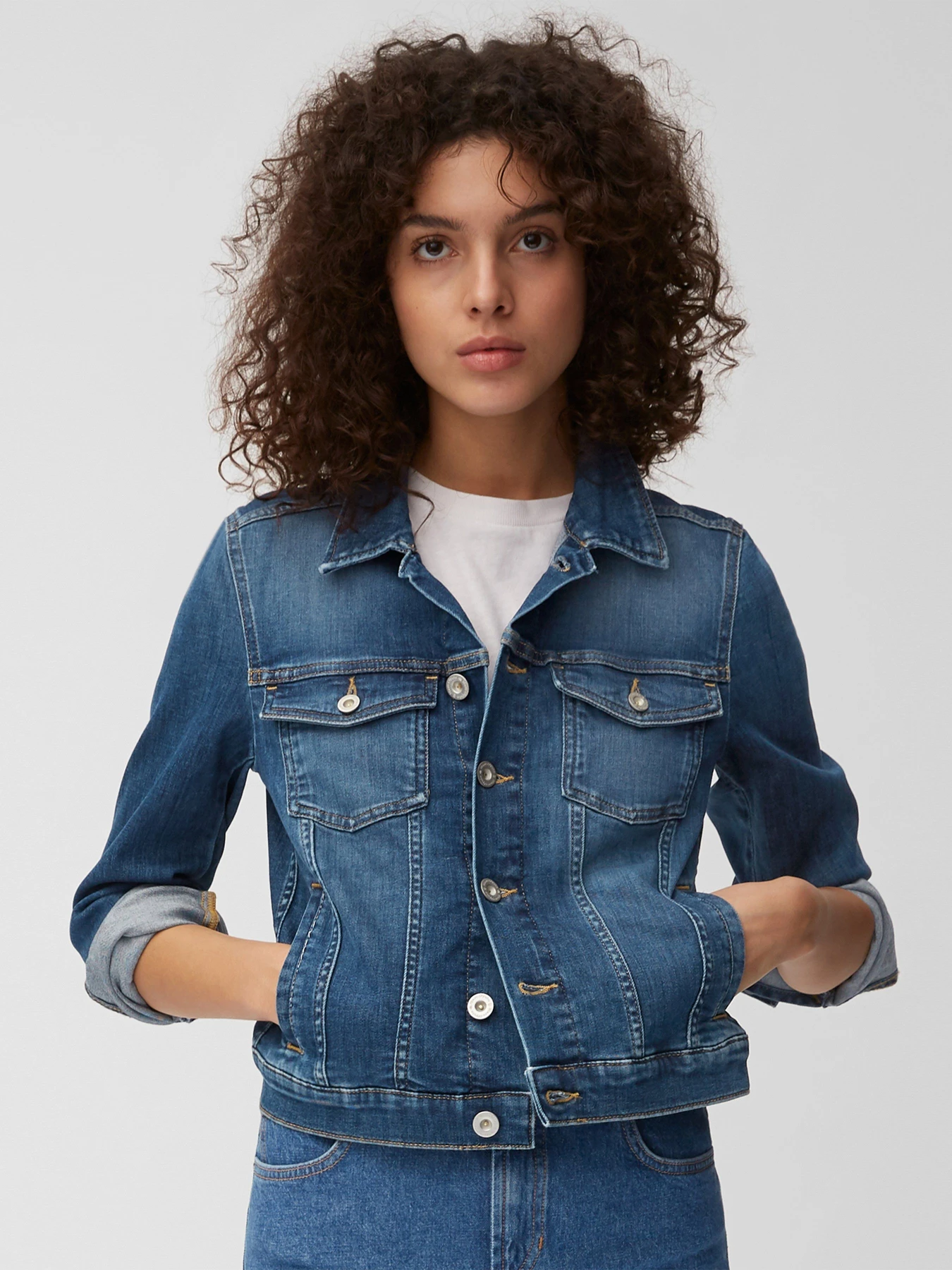Куртки та дублянки Marc O’Polo модель M02911025035-020 Фото