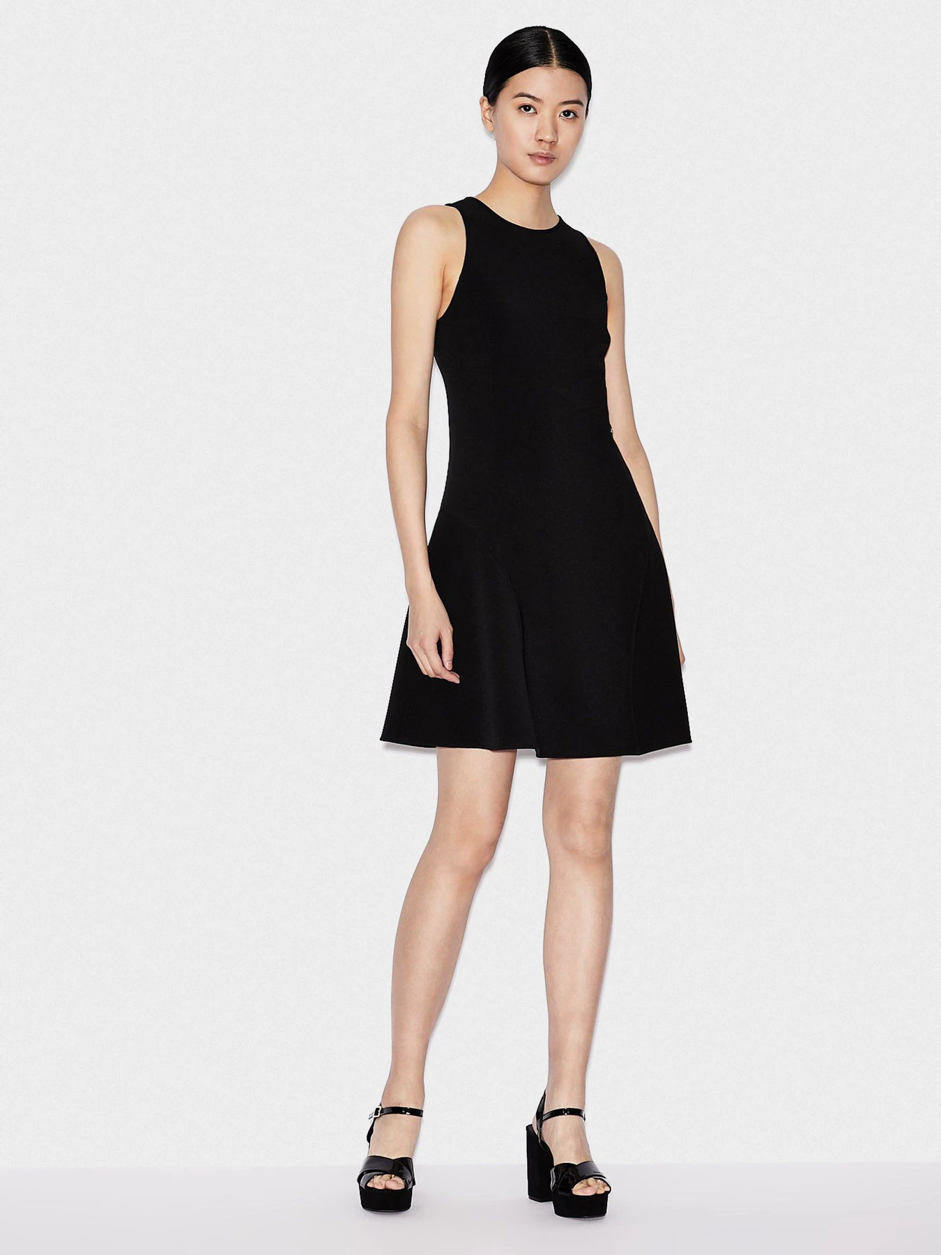 Сукні Armani Exchange модель 3HYA94-YJ83Z-1200 Фото