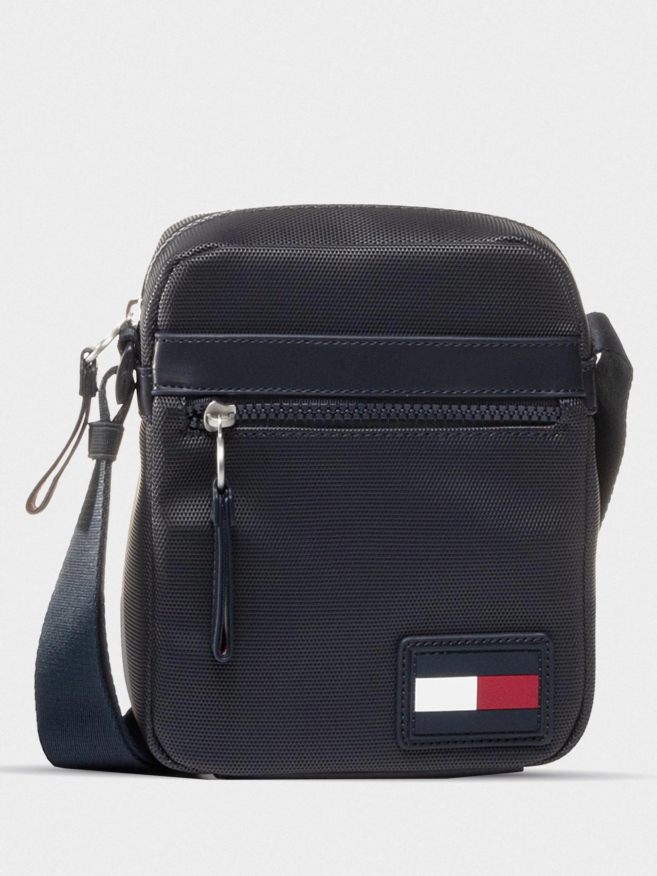 Сумки Tommy Hilfiger модель AM0AM05805-CJM Фото