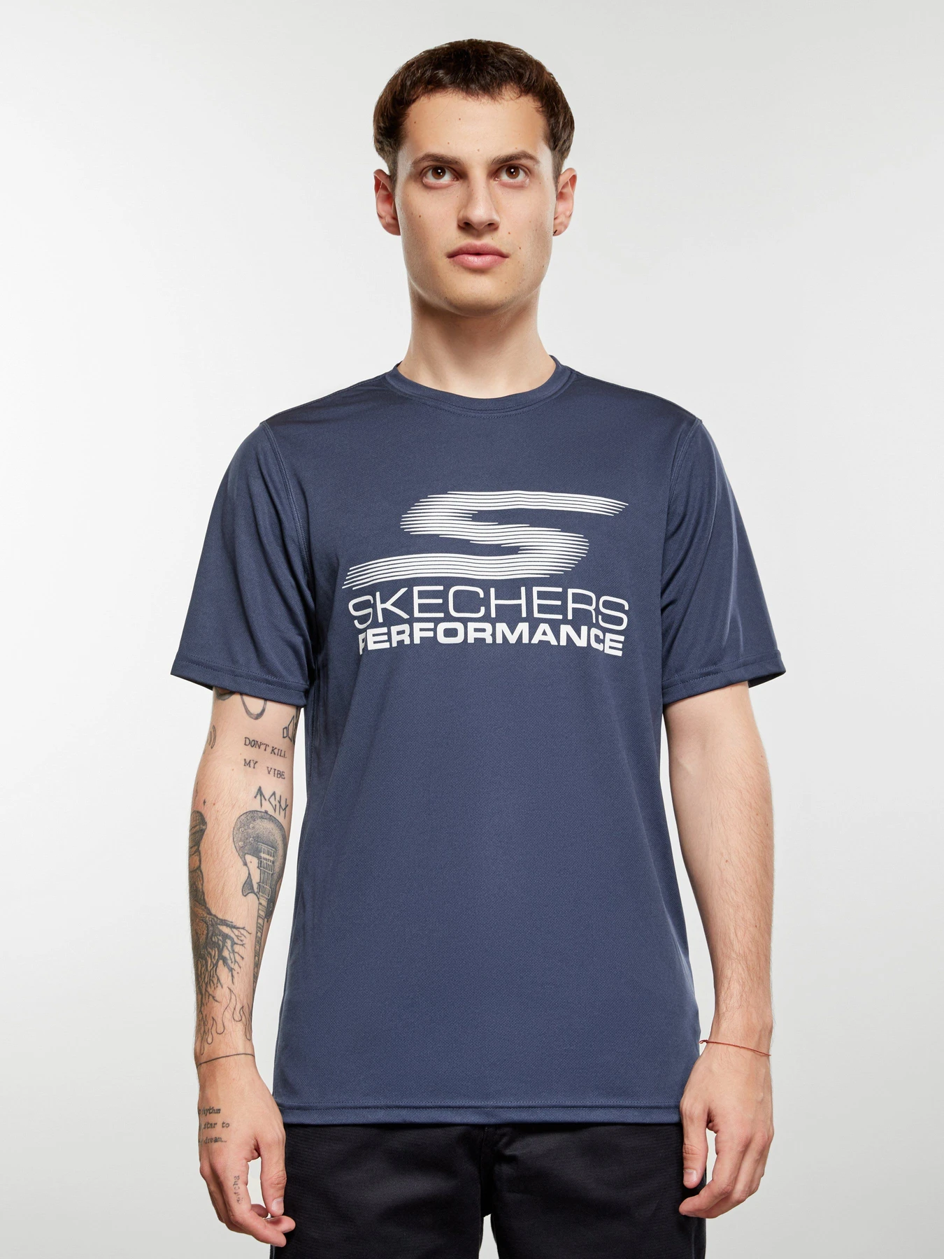 Футболки и поло Skechers Performance модель EMTS1 NVY Футболки и поло Skechers Performance модель EMTS1 NVY Фото
