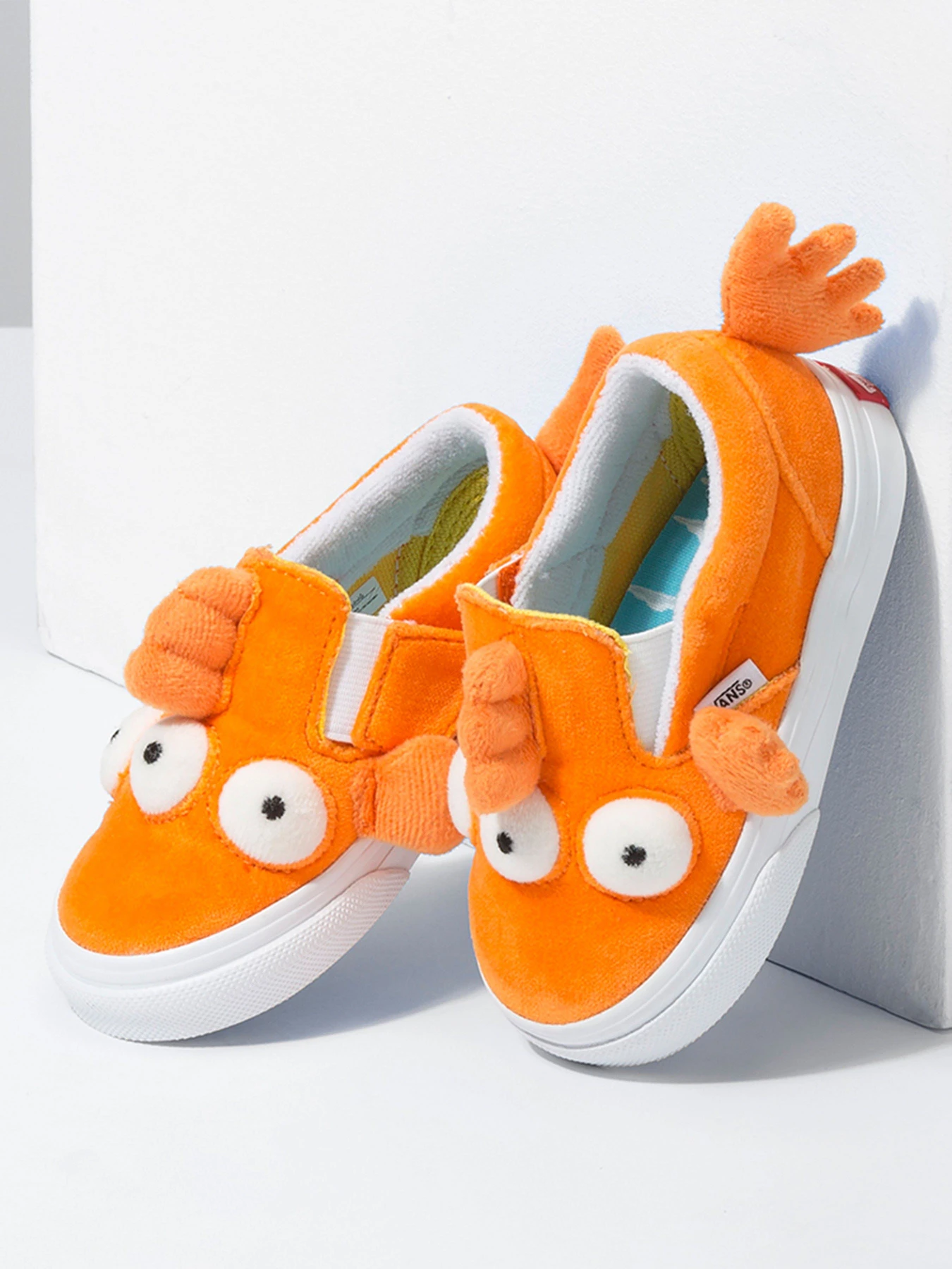 Слипоны и мокасины Vans The Simpsons x Vans Blinky Fish Slip-on V  модель VN0A4VJV16W1 Фото