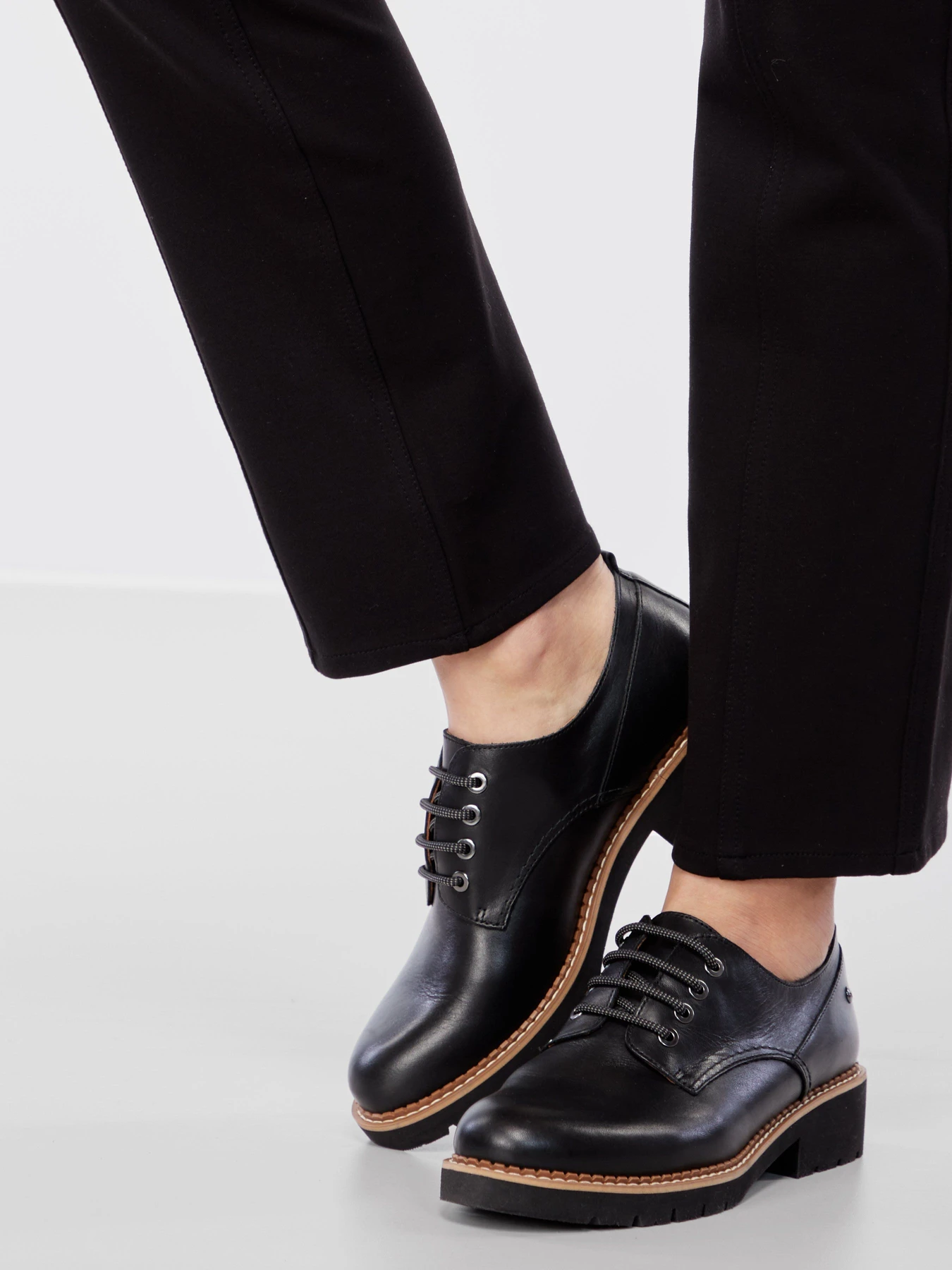 Кросівки PIKOLINOS модель W0V-4991-BLACK Фото