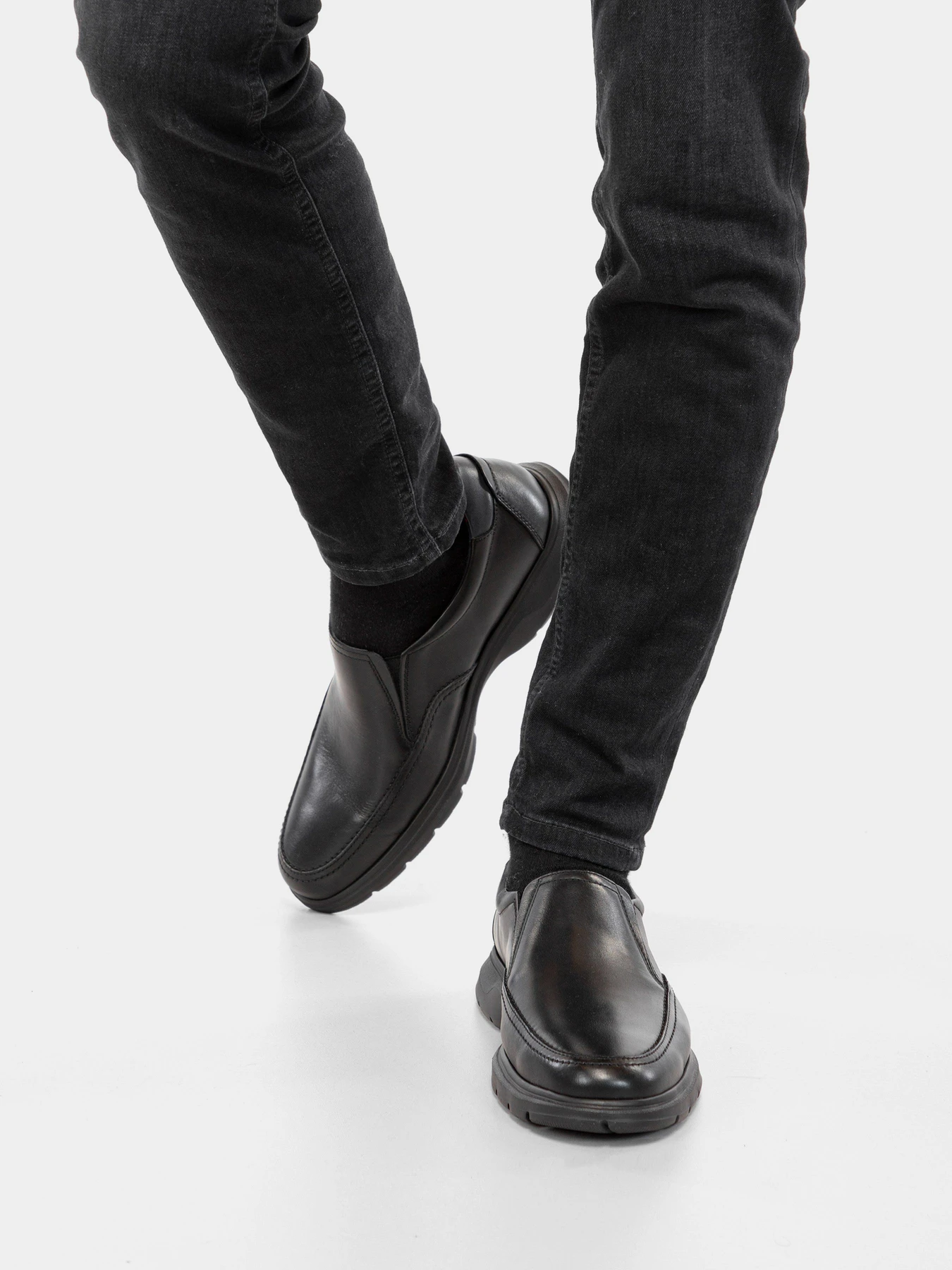 Кросівки PIKOLINOS Mogan M4R модель M4R-3200-BLACK Фото