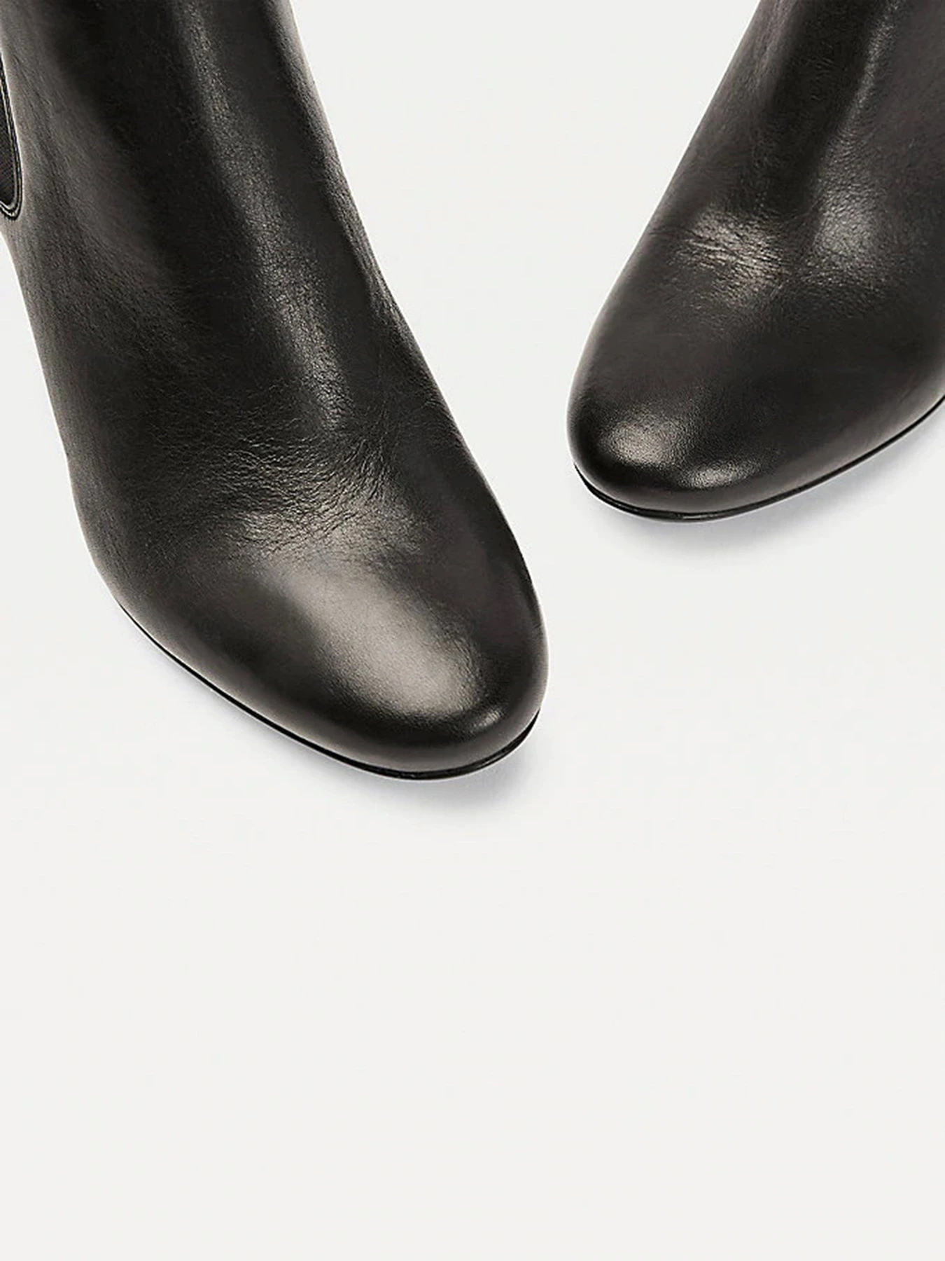 Ботинки и сапоги Tommy Hilfiger Essential модель FW0FW05191-BDS Ботинки и сапоги Tommy Hilfiger Essential модель FW0FW05191-BDS Фото