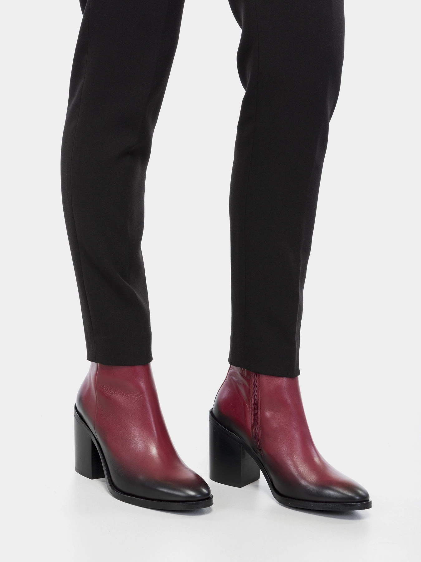Ботинки и сапоги Tommy Hilfiger модель FW0FW05164-VLP Ботинки и сапоги Tommy Hilfiger модель FW0FW05164-VLP Фото