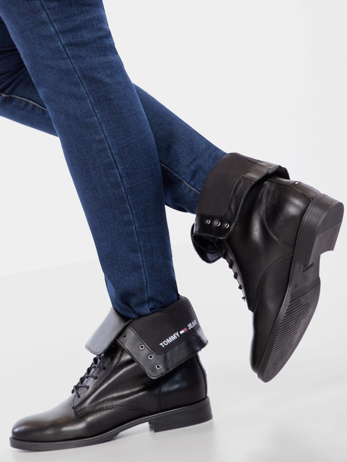 Ботинки и сапоги Tommy Hilfiger модель EN0EN01101-BDS Ботинки и сапоги Tommy Hilfiger модель EN0EN01101-BDS Фото
