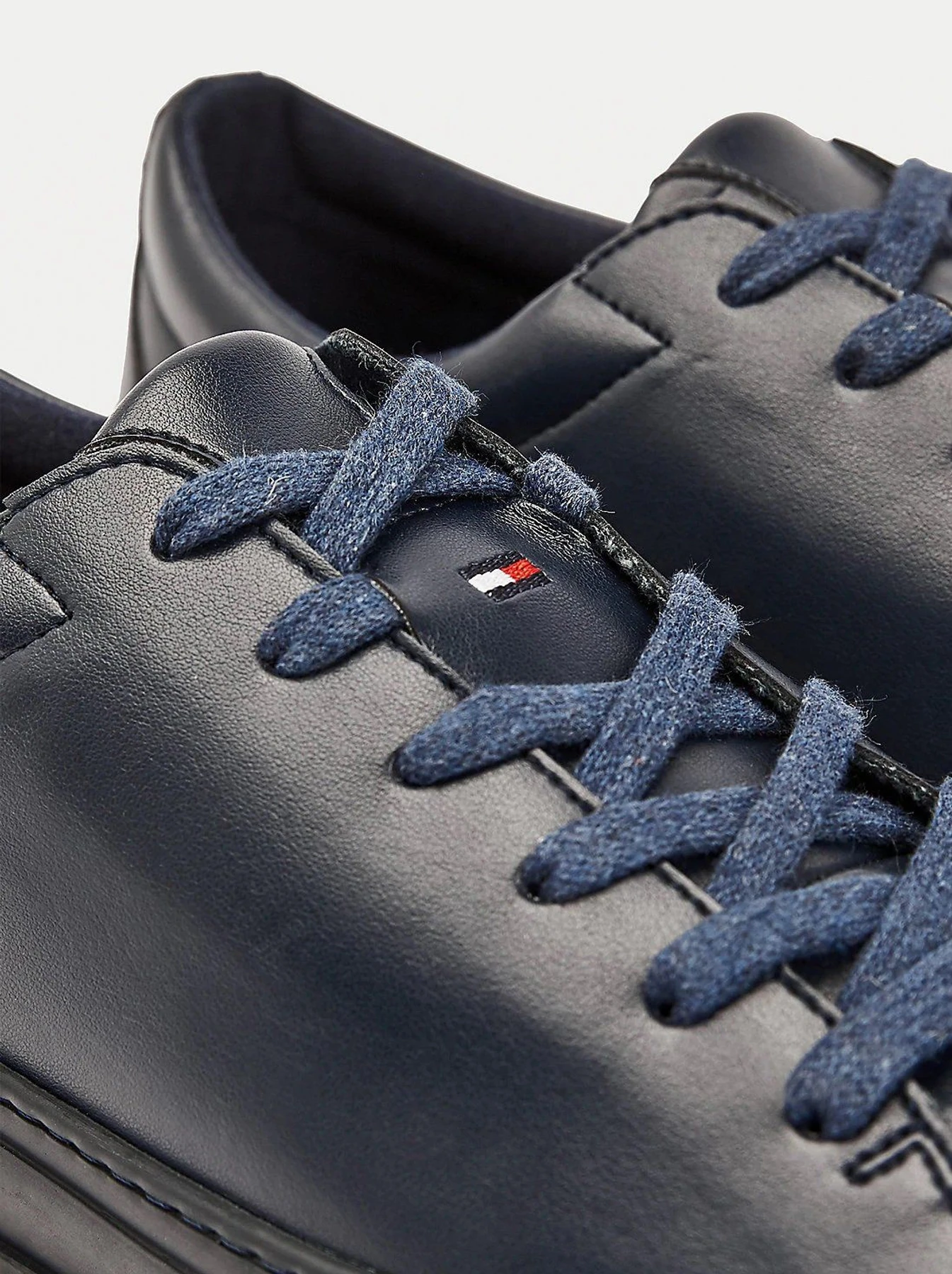 Кеды Tommy Hilfiger модель FM0FM03088-DW5 Кеды Tommy Hilfiger модель FM0FM03088-DW5 Фото
