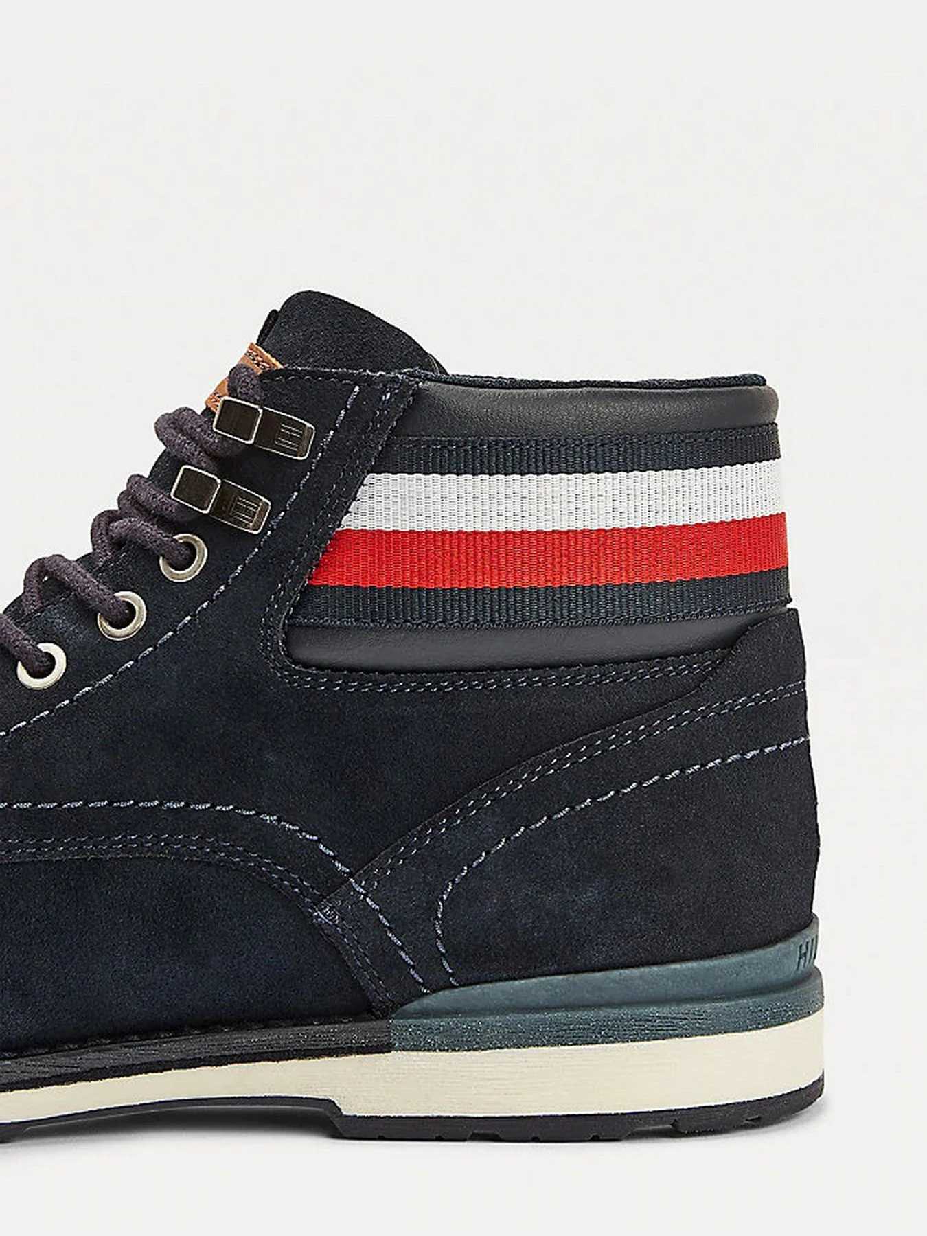 Ботинки и сапоги Tommy Hilfiger модель FM0FM03061-DW5 Ботинки и сапоги Tommy Hilfiger модель FM0FM03061-DW5 Фото