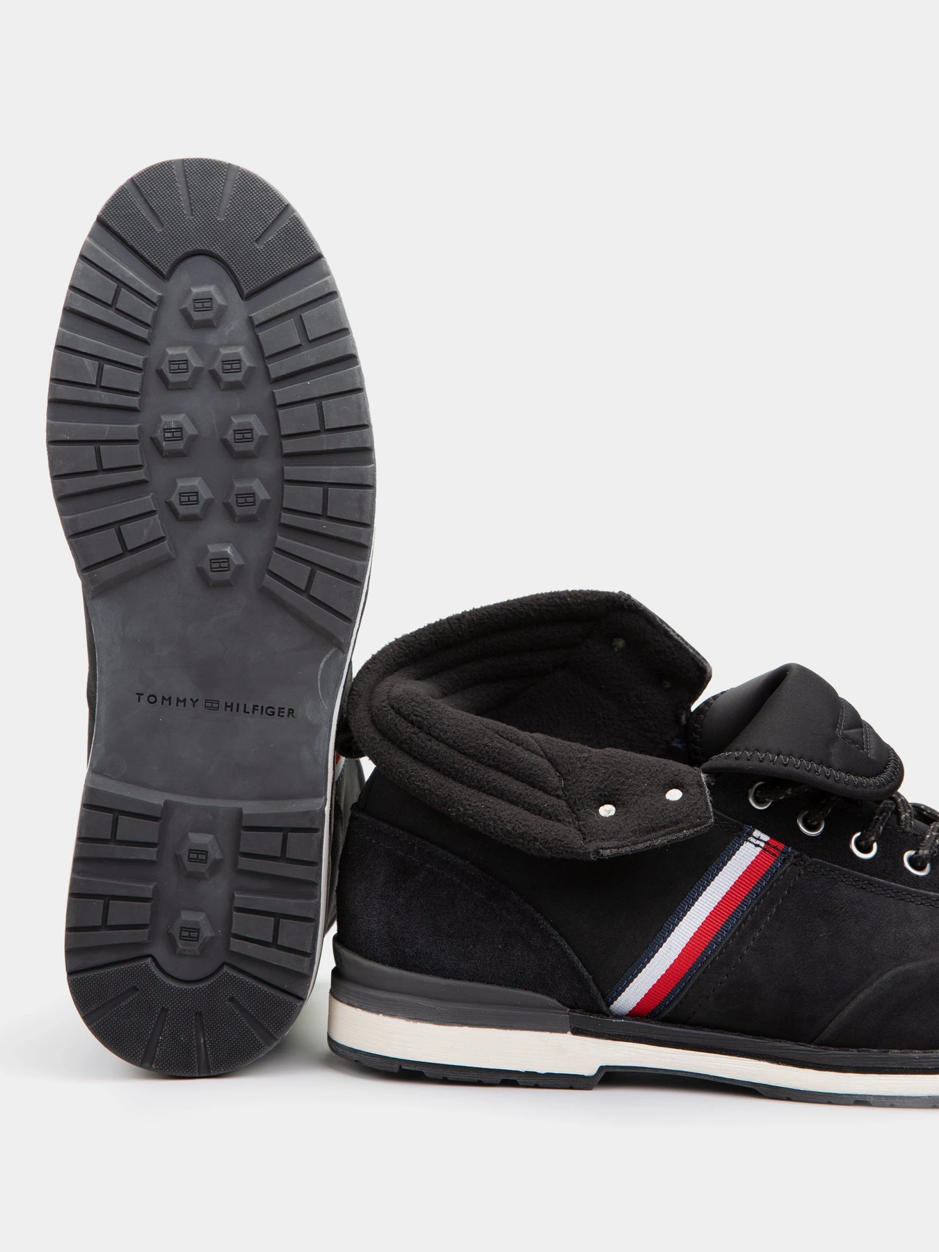 Ботинки и сапоги Tommy Hilfiger модель FM0FM03060-BDS Ботинки и сапоги Tommy Hilfiger модель FM0FM03060-BDS Фото