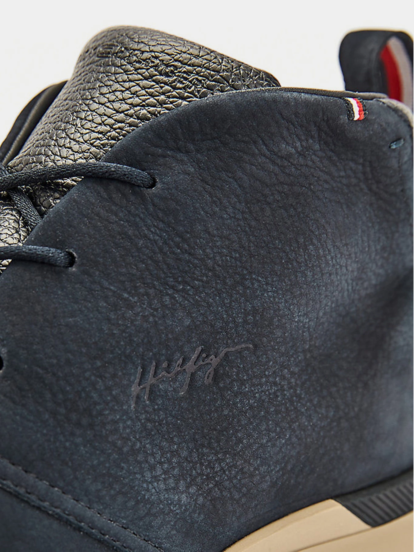 Ботинки и сапоги Tommy Hilfiger модель FM0FM03059-DW5 Ботинки и сапоги Tommy Hilfiger модель FM0FM03059-DW5 Фото
