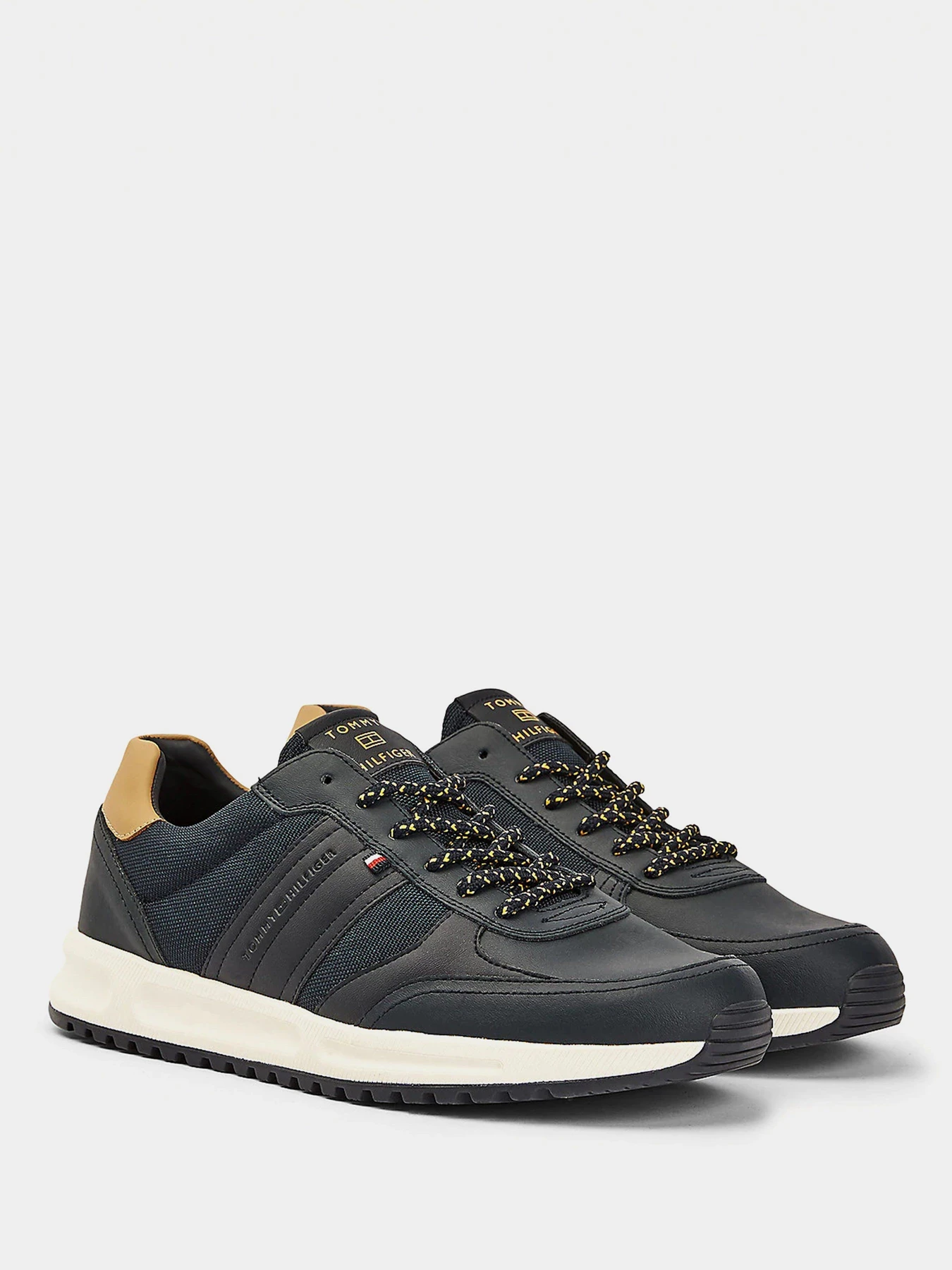Кросівки Tommy Hilfiger модель FM0FM03002-DW5 Фото