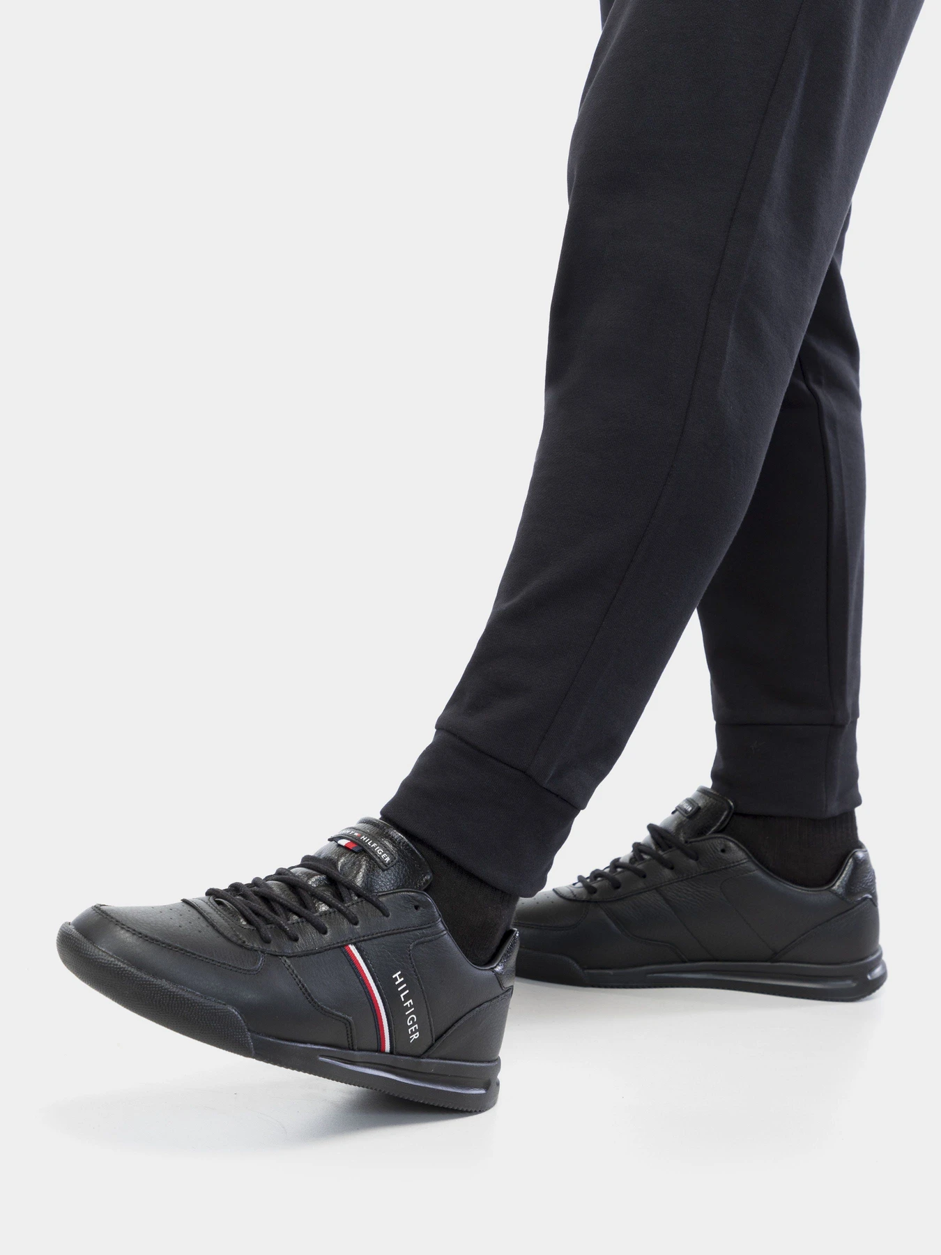 Кроссовки Tommy Hilfiger модель FM0FM02988-BDS Кроссовки Tommy Hilfiger модель FM0FM02988-BDS Фото
