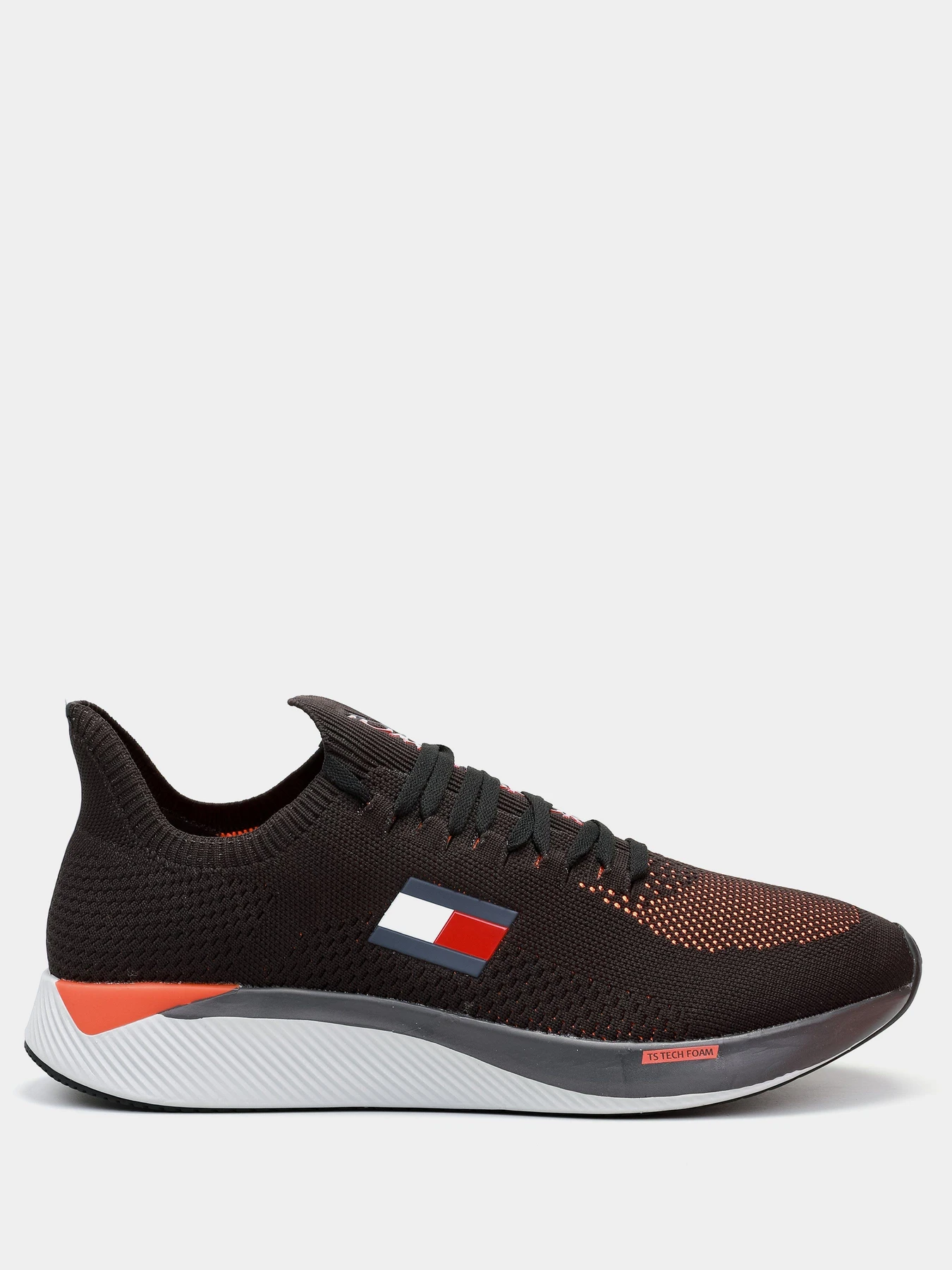 Кросівки Tommy Hilfiger модель FD0FD00001-BDS Кросівки Tommy Hilfiger модель FD0FD00001-BDS Фото