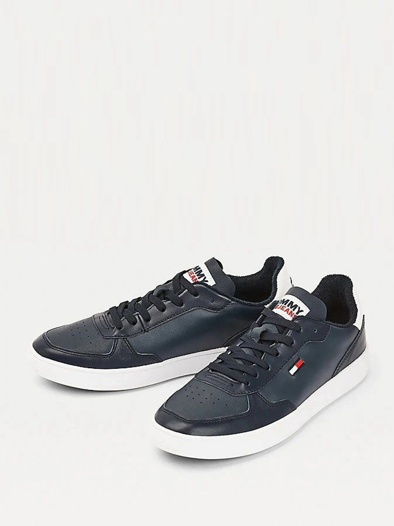 Кеды Tommy Hilfiger Essential модель EM0EM00573-C87 Кеды Tommy Hilfiger Essential модель EM0EM00573-C87 Фото