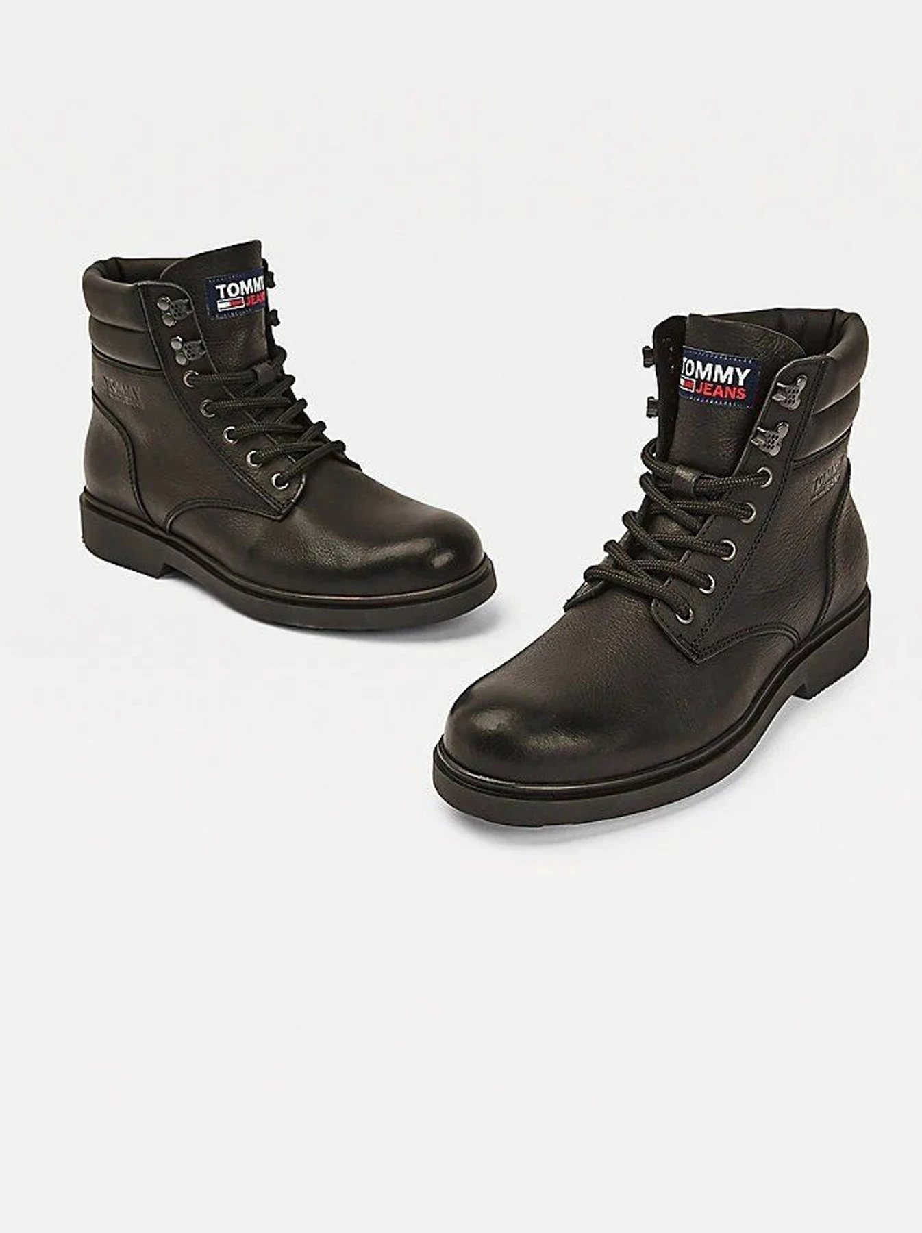 Ботинки и сапоги Tommy Hilfiger модель EM0EM00540-BDS Ботинки и сапоги Tommy Hilfiger модель EM0EM00540-BDS Фото