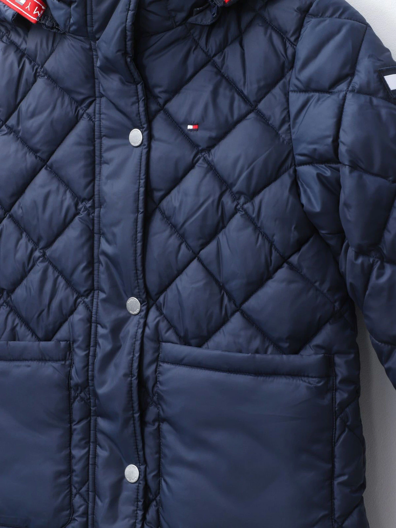Пальта та плащі Tommy Hilfiger модель KG0KG05326-C87 Пальта та плащі Tommy Hilfiger модель KG0KG05326-C87 Фото