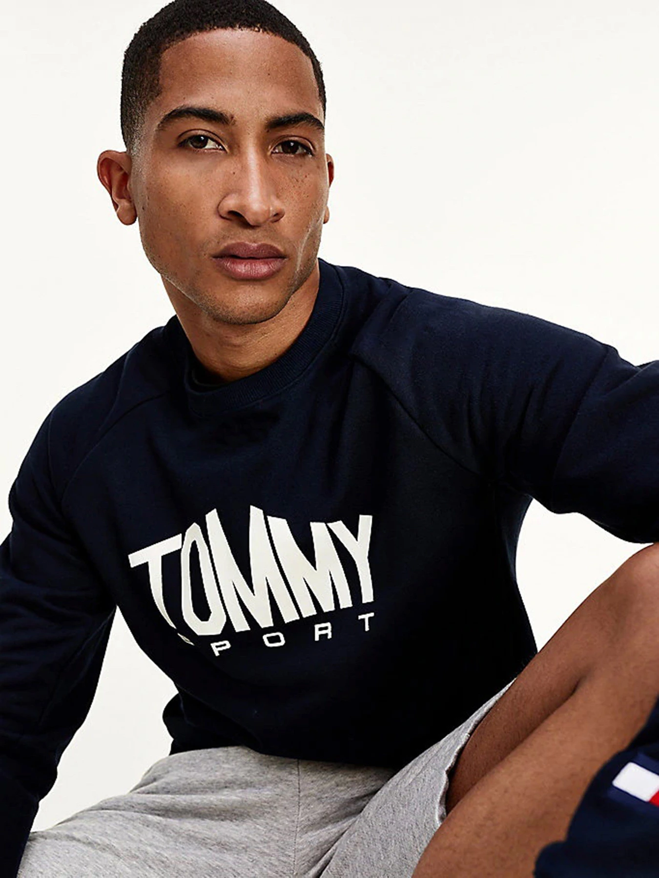 Худи и свитшоты Tommy Hilfiger модель S20S200510-DW5 Фото