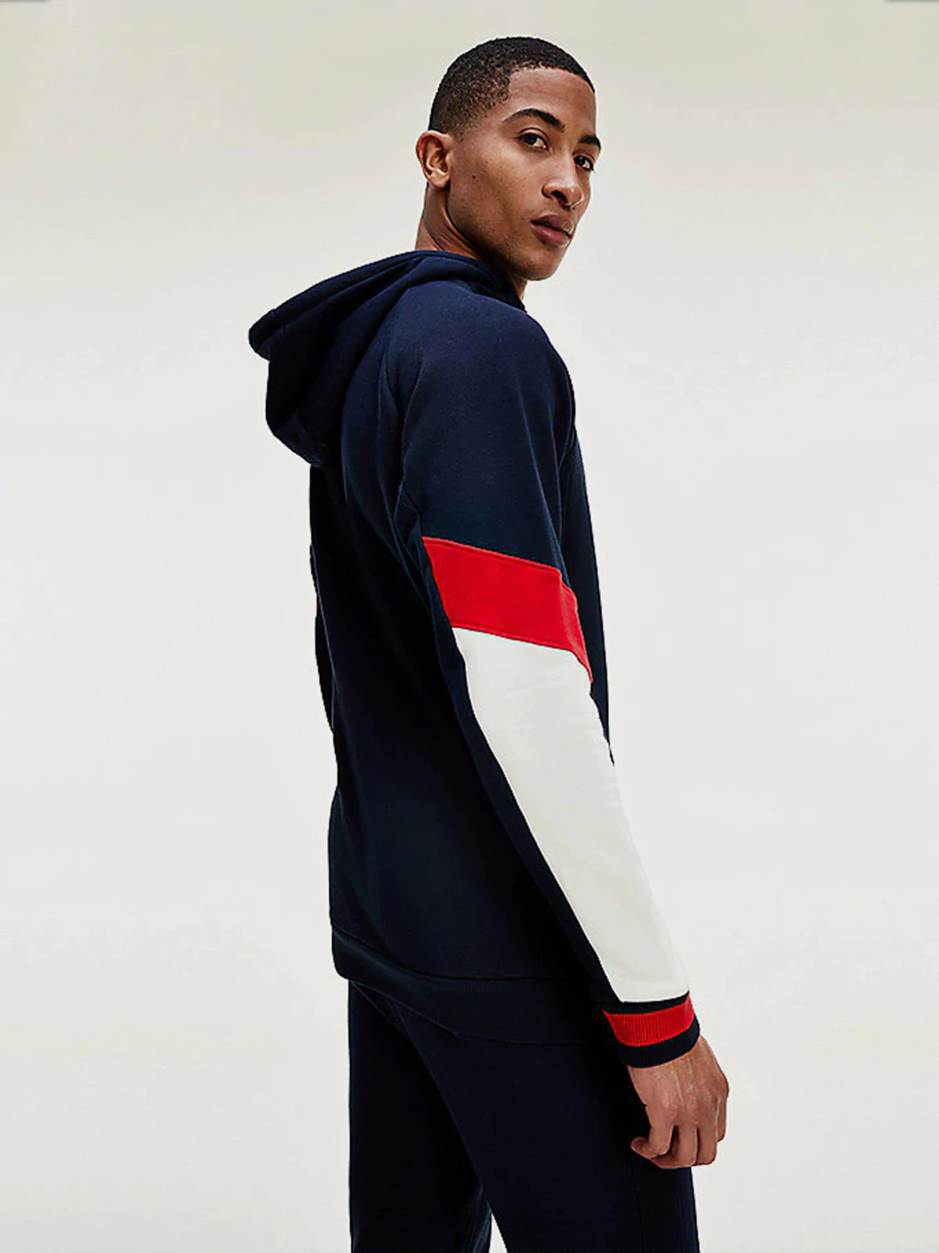 Худи и свитшоты Tommy Hilfiger BLOCKED FLEECE HOODIE модель S20S200548-DW5 Фото