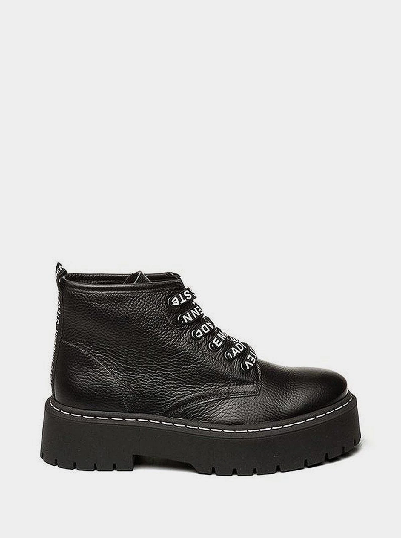 Черевики та чоботи Steve Madden модель SM11001214 BLACK LEATHER Фото