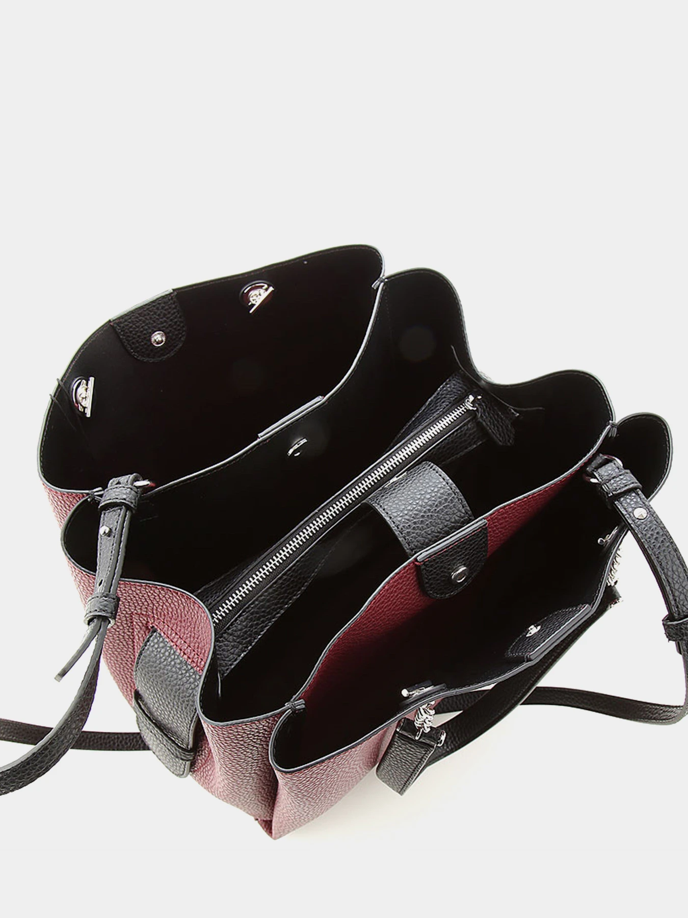 Сумки Emporio Armani модель Y3D158-YFN6E-86533 Сумки Emporio Armani модель Y3D158-YFN6E-86533 Фото