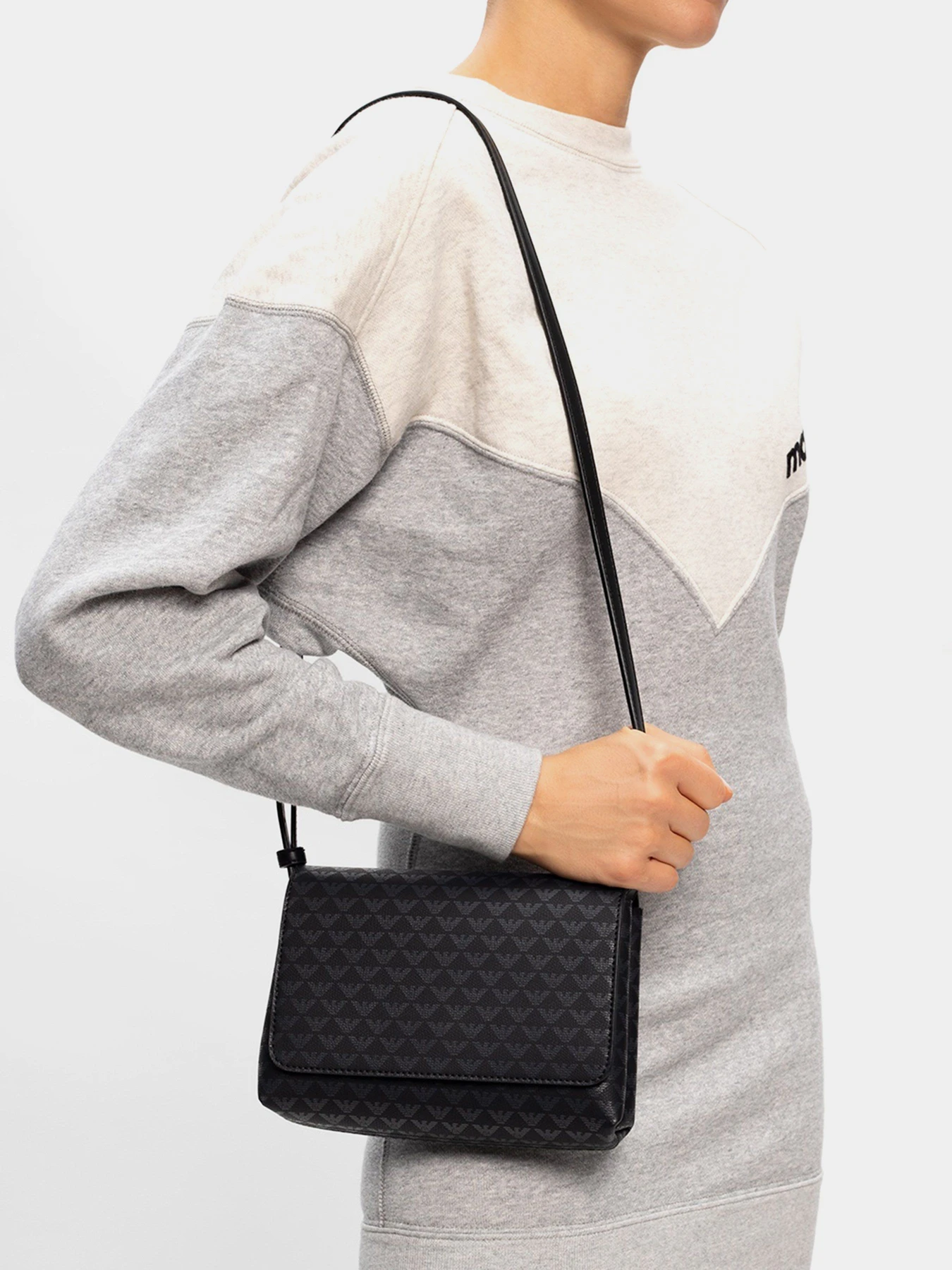 Сумки Emporio Armani модель Y3E148-YMV0I-88291 Сумки Emporio Armani модель Y3E148-YMV0I-88291 Фото