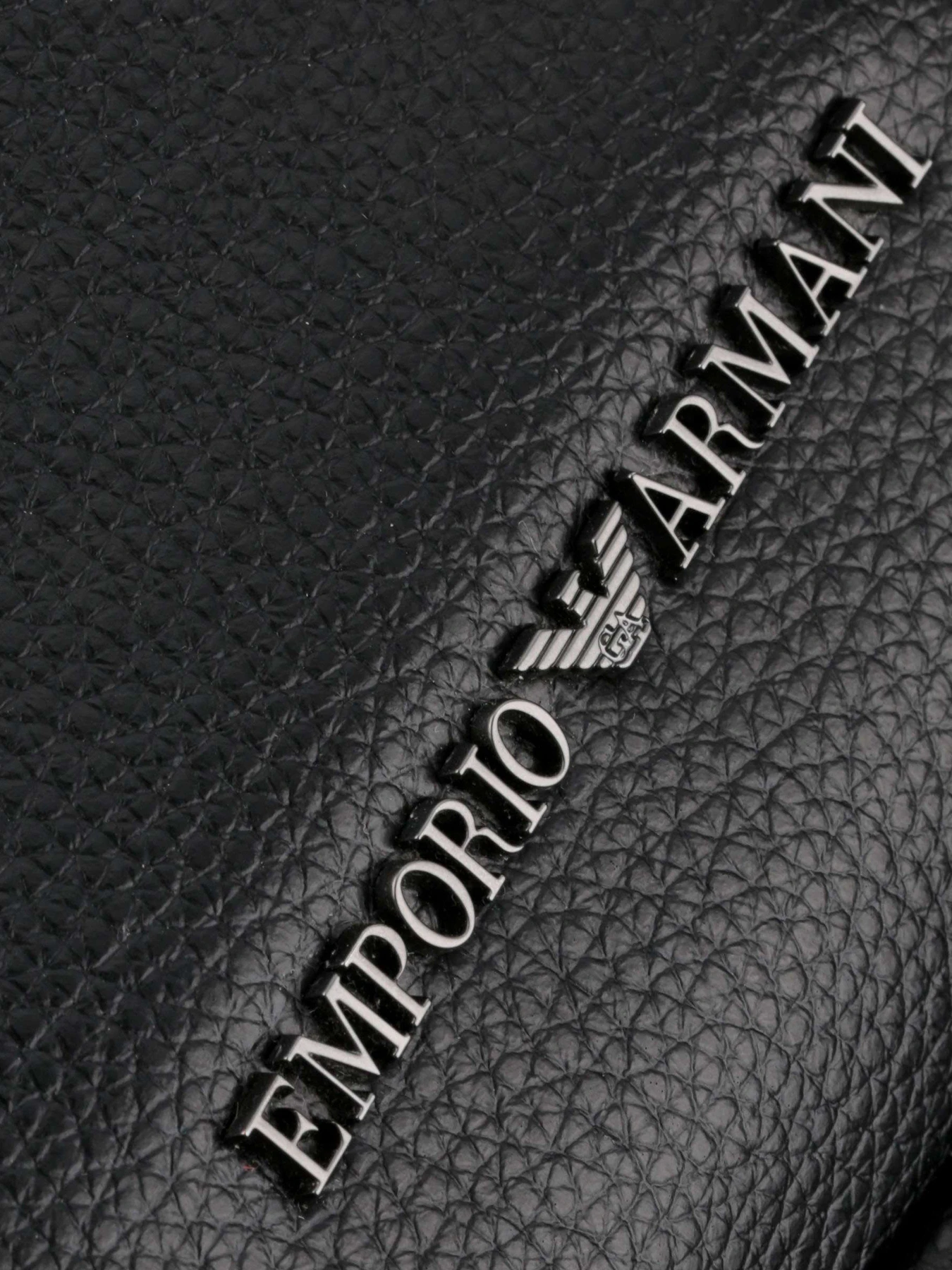 Сумки Emporio Armani модель Y4P120-YEW0J-81072 Сумки Emporio Armani модель Y4P120-YEW0J-81072 Фото