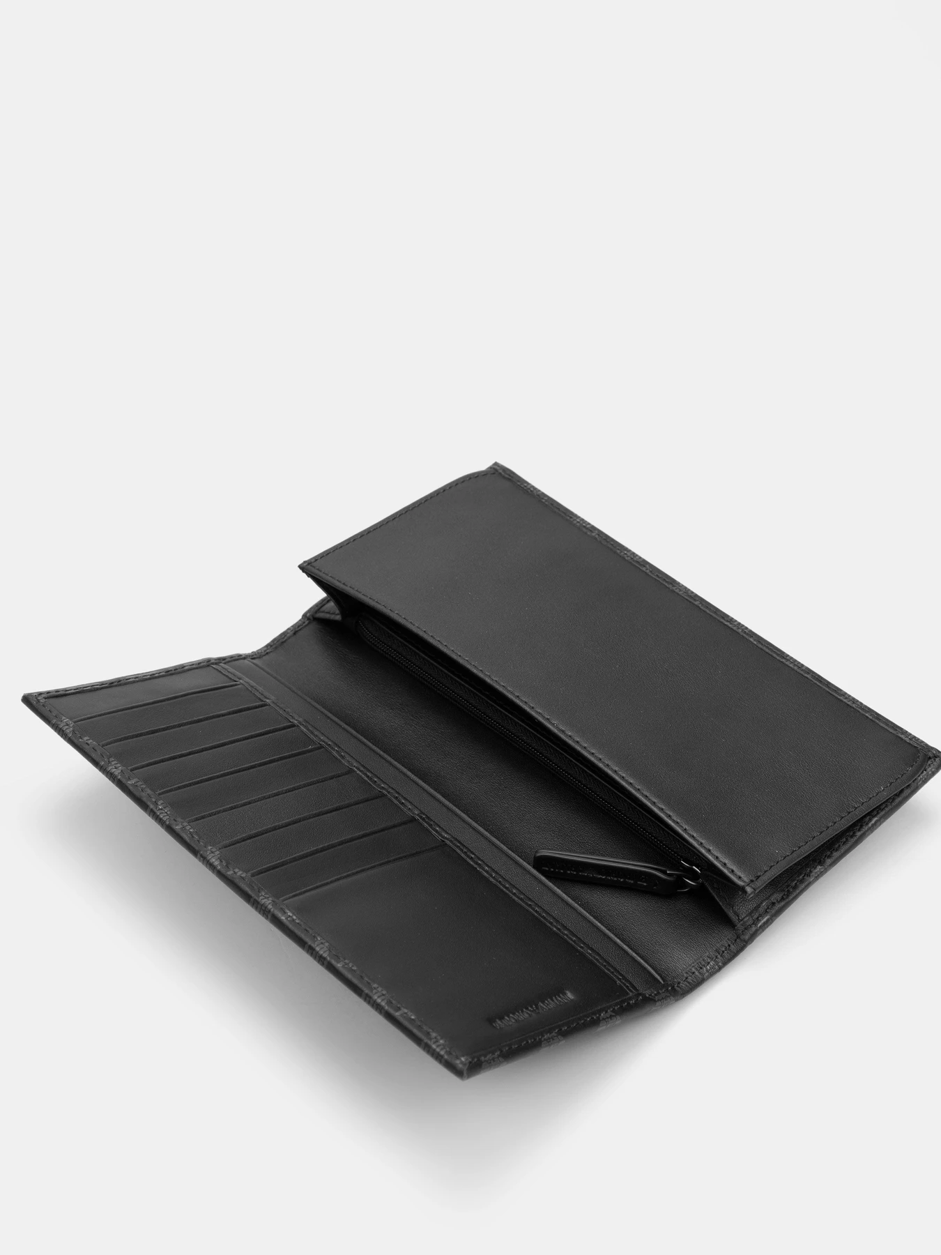 Кошельки Emporio Armani модель YEM474-YTO2J-84284 Кошельки Emporio Armani модель YEM474-YTO2J-84284 Фото