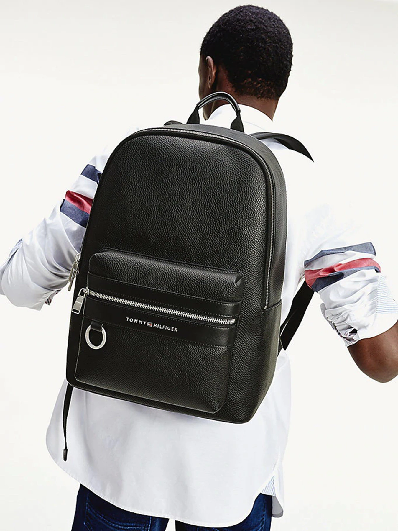Рюкзаки Tommy Hilfiger Modern модель AM0AM06239-BDS Рюкзаки Tommy Hilfiger Modern модель AM0AM06239-BDS Фото